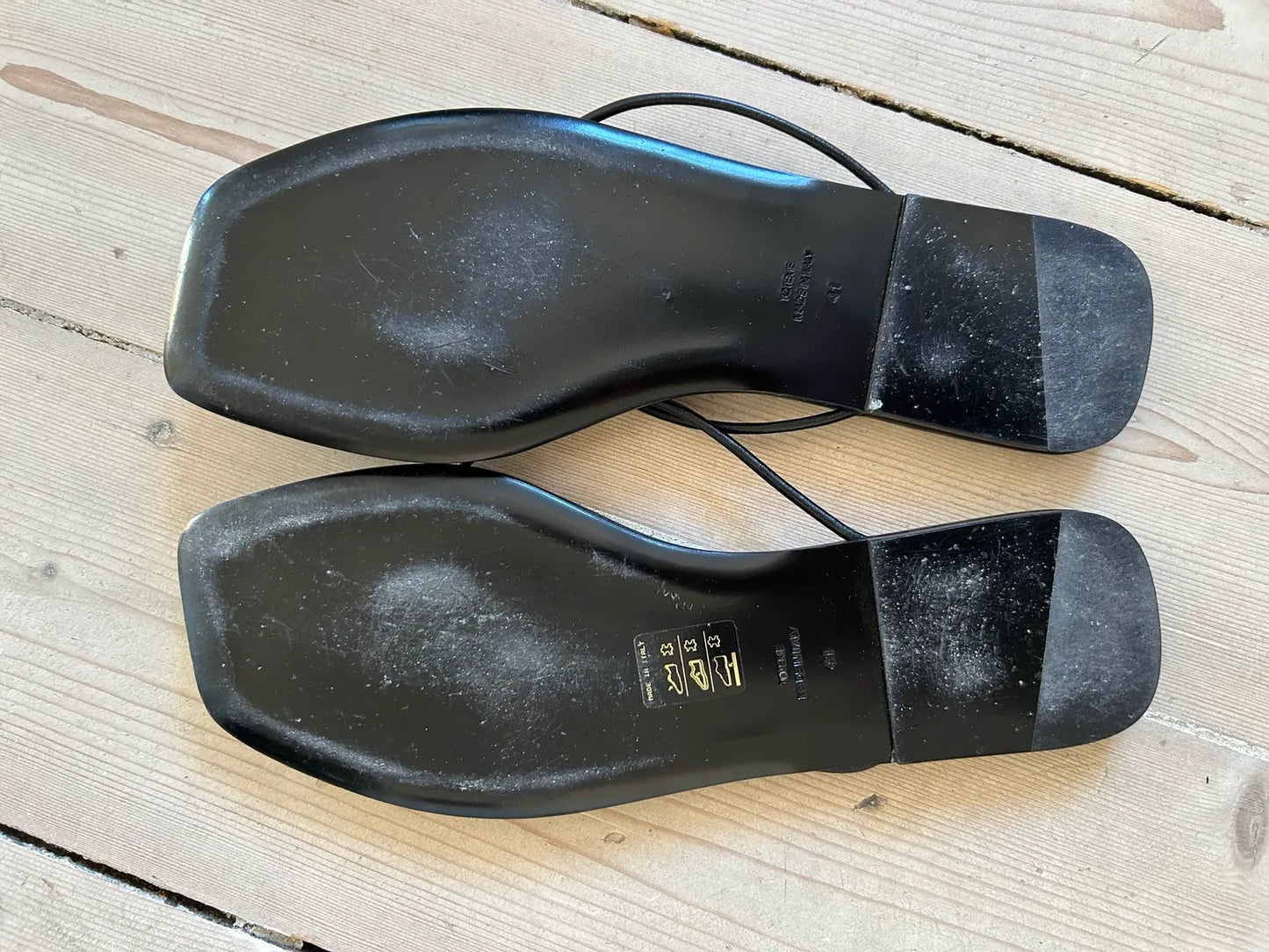 Toteme Knot Flip Flop Sandals