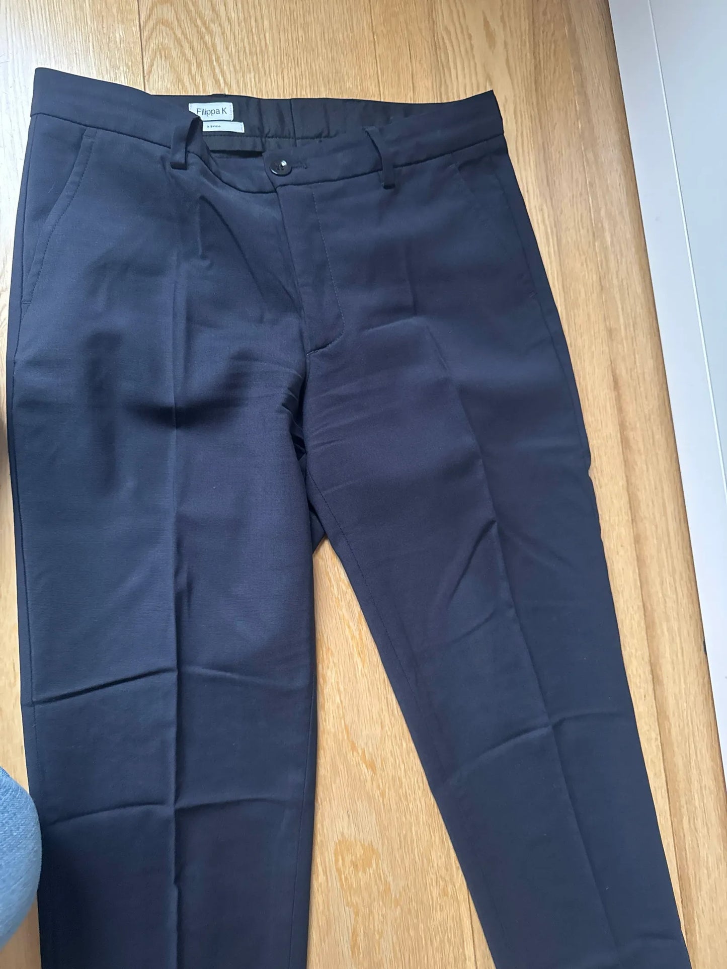 Filippa K Luisa Cropped Cool Wool Slacks Trousers