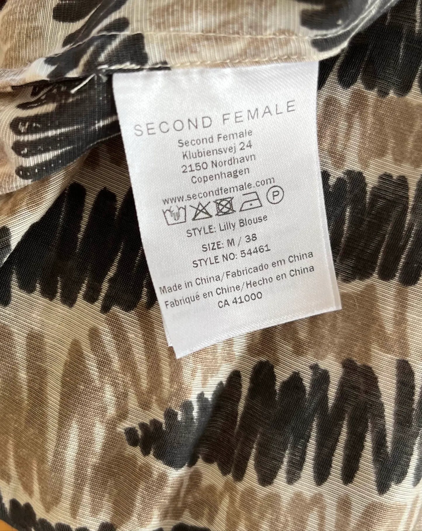 Second Female Lilly Blouse