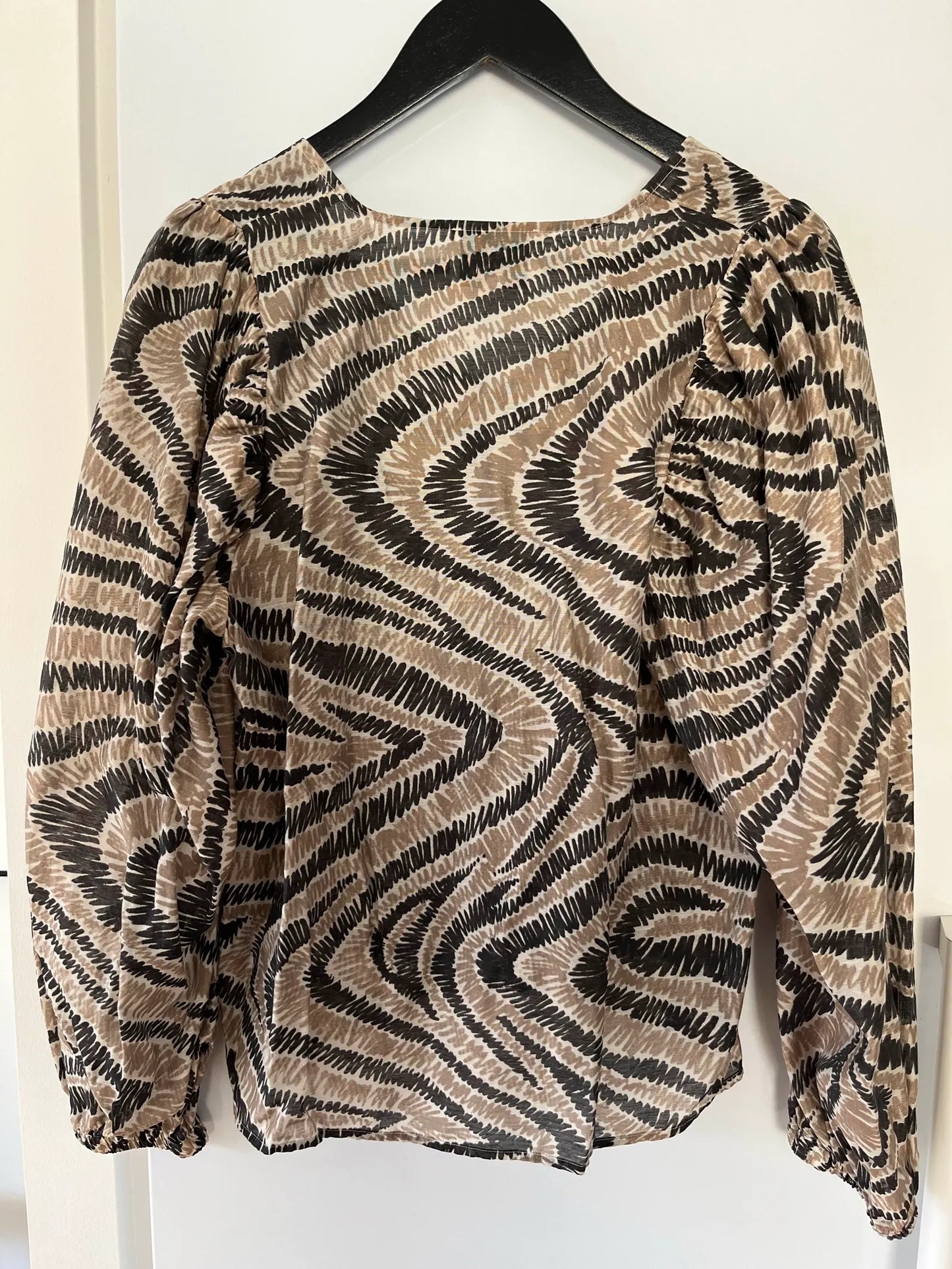 Second Female Lilly Blouse