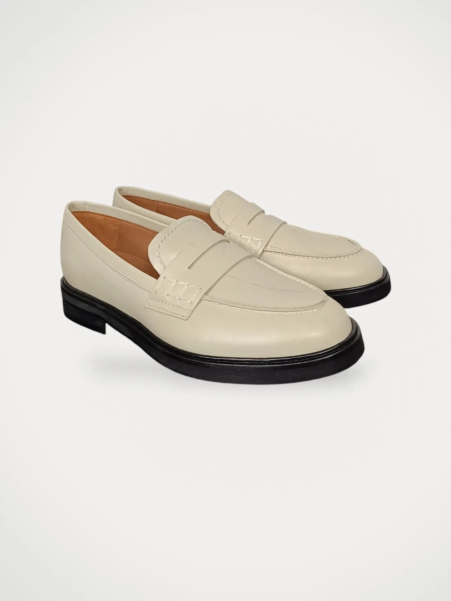 Flattered Slipper