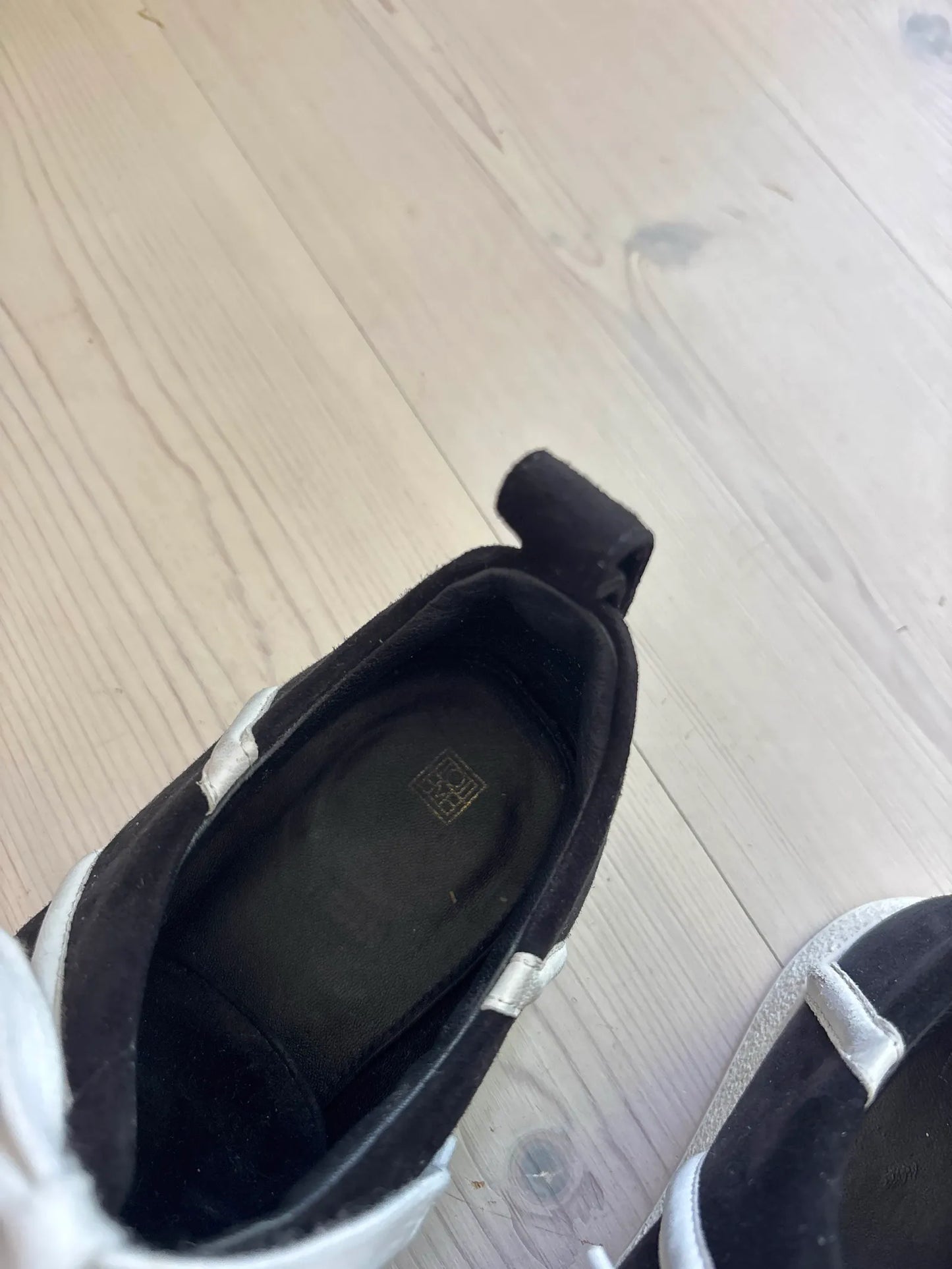 Toteme Trainer Leather Black Sneakers