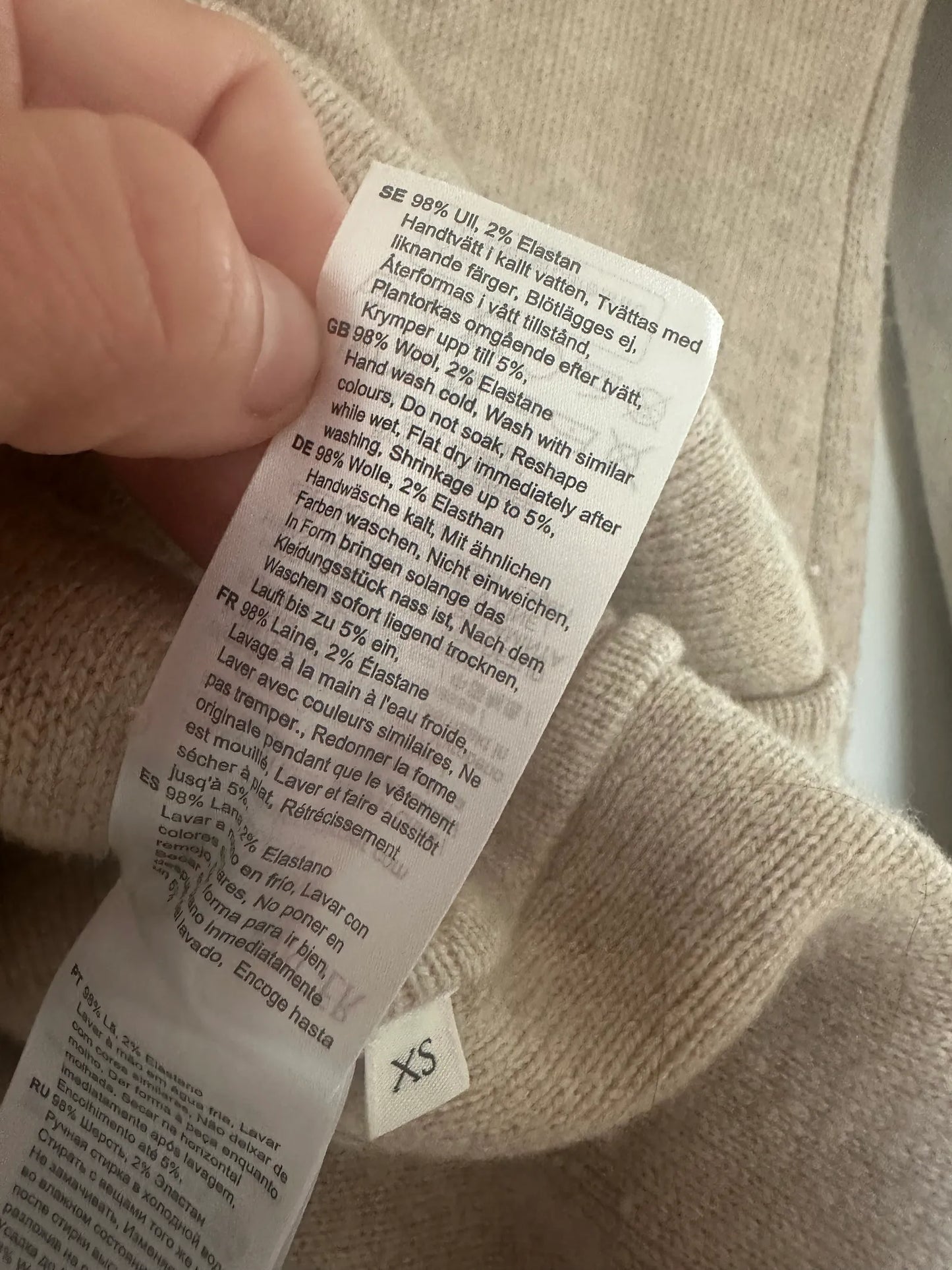 By Malene Birger Carlyn Strickjacke
