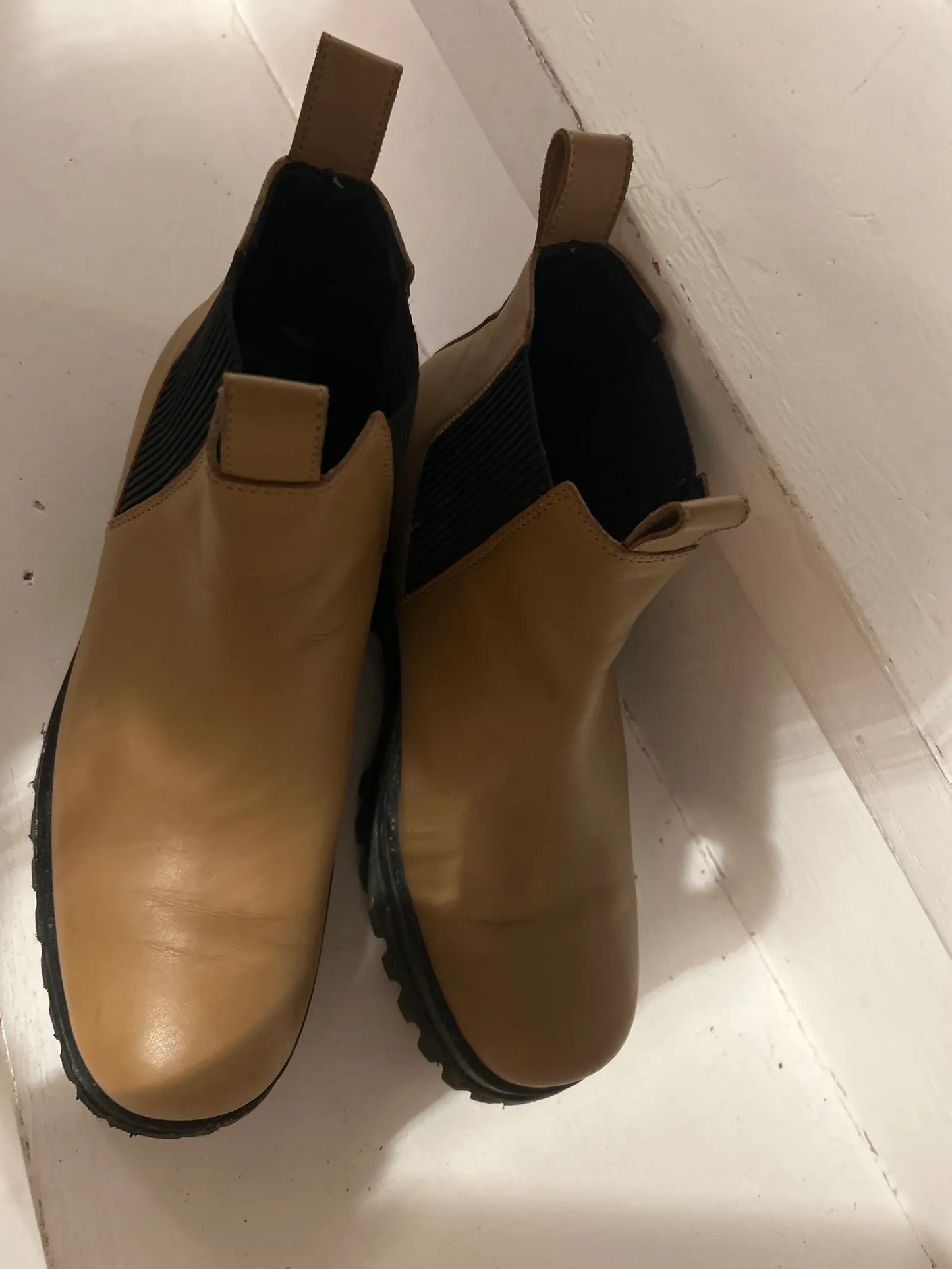 Cos Boots