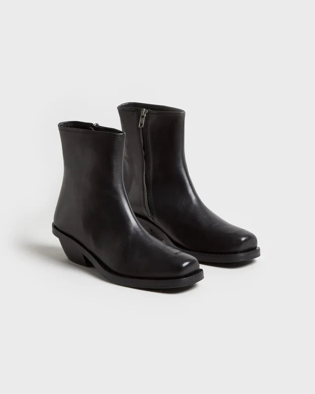 Wakakuu Icons Cherry Stiefel