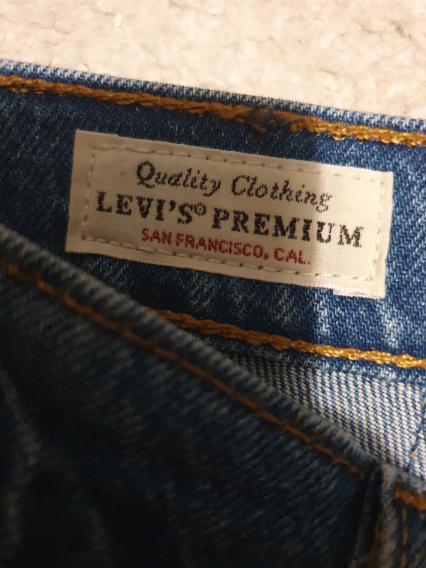 Levi's 501 Cropped Jeans