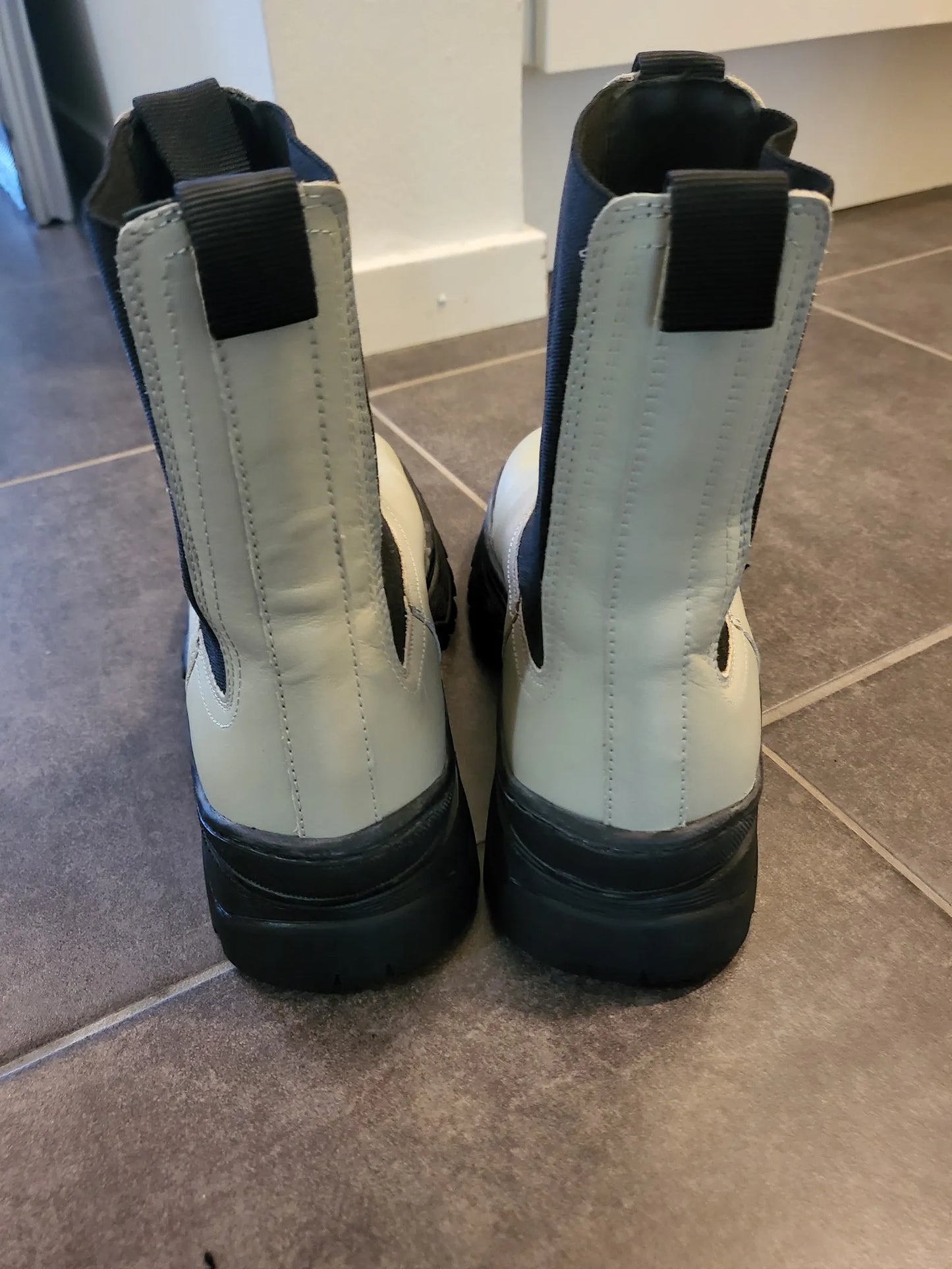 Arket Boots