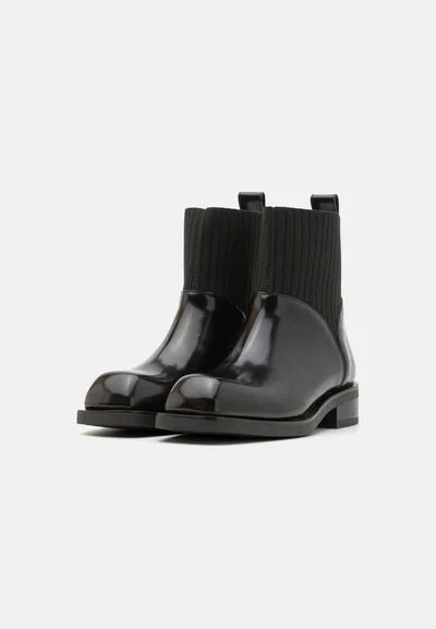 By Malene Birger Boots
