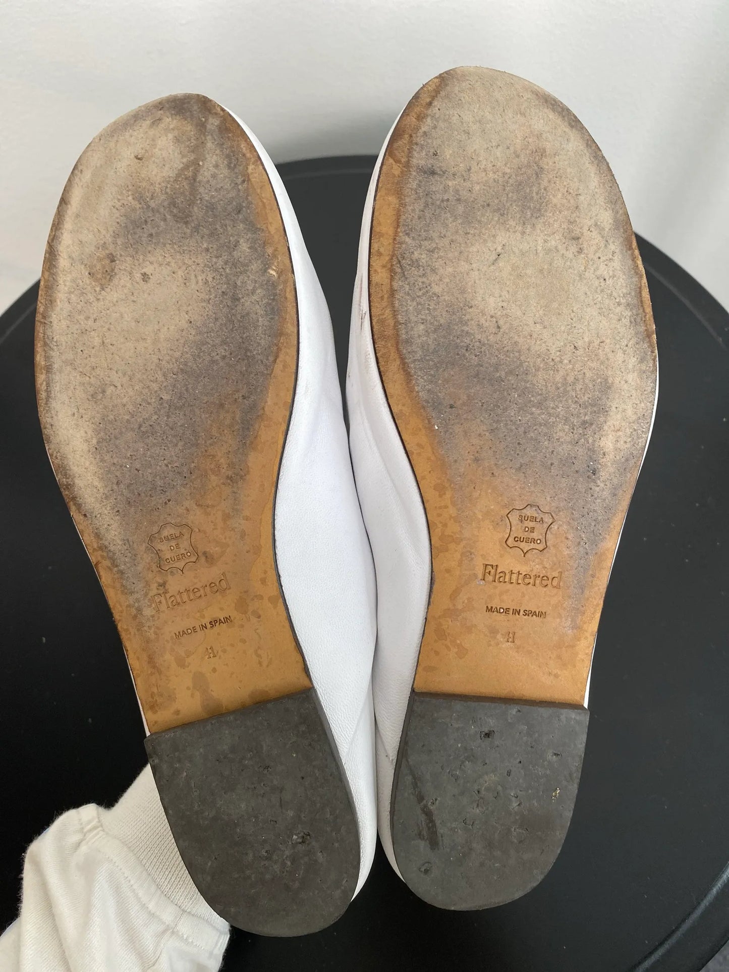 Flattered Pepper Leather White Ballet flats