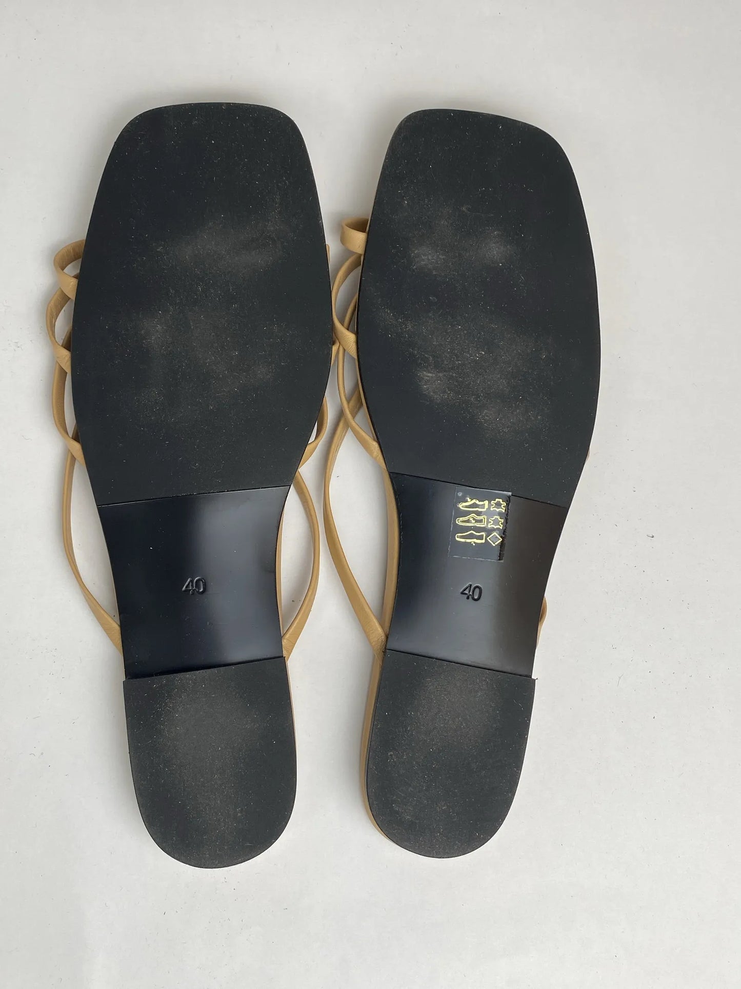 Blankens The Jennie Flat Beige Sandals