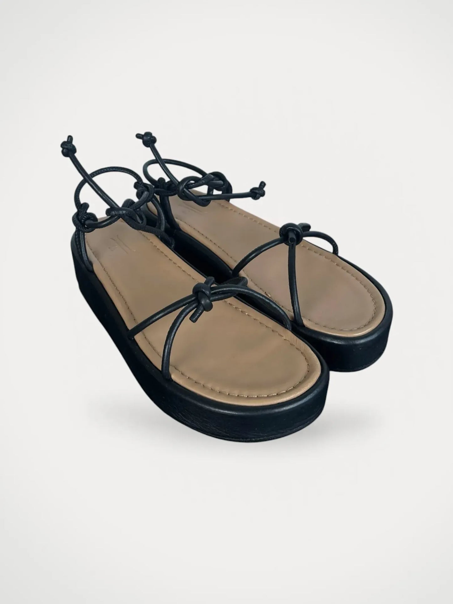 Flattered Heather Leather Black Sandalen