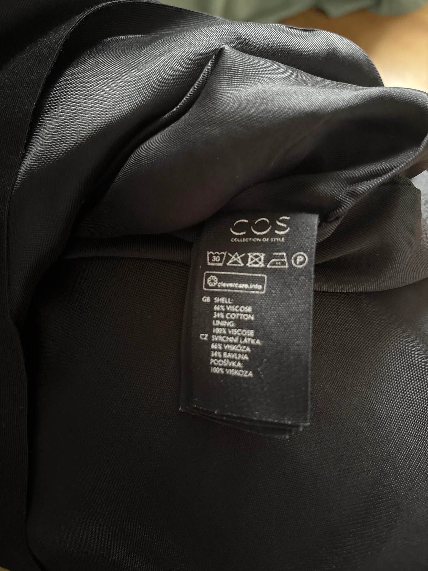 Cos Kleid