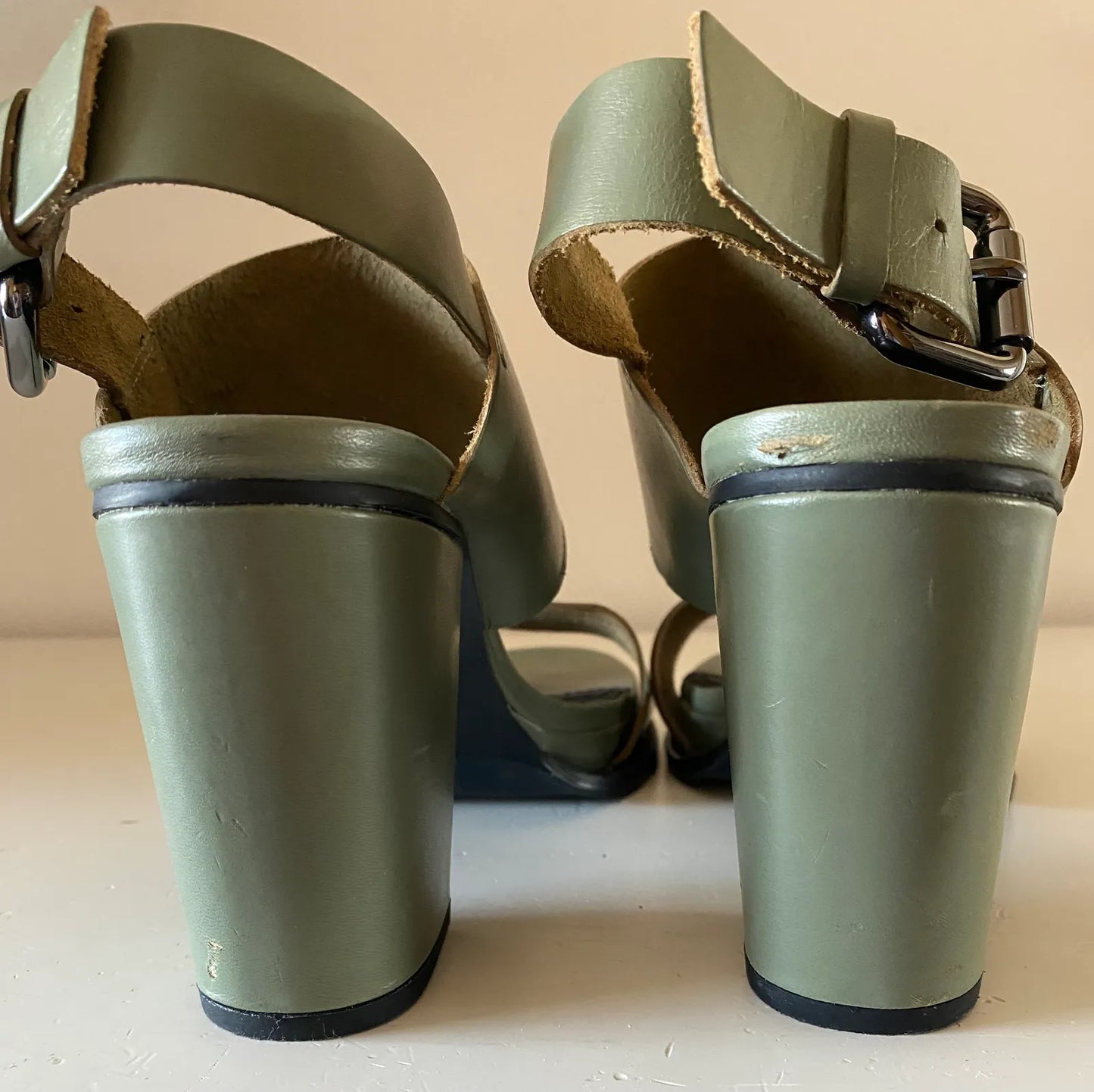 & Other Stories Heels