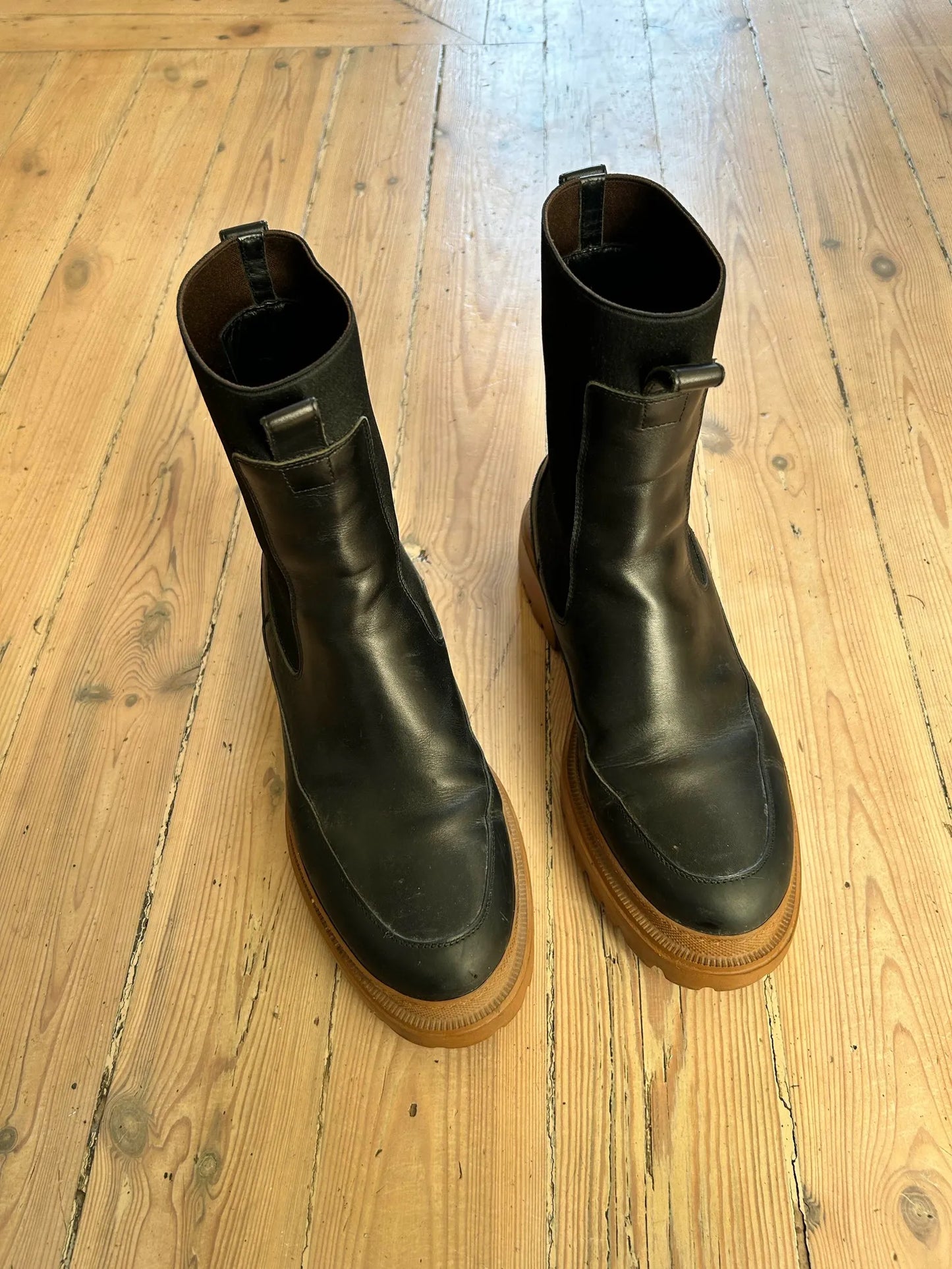 Arket Chunky Leather Boots