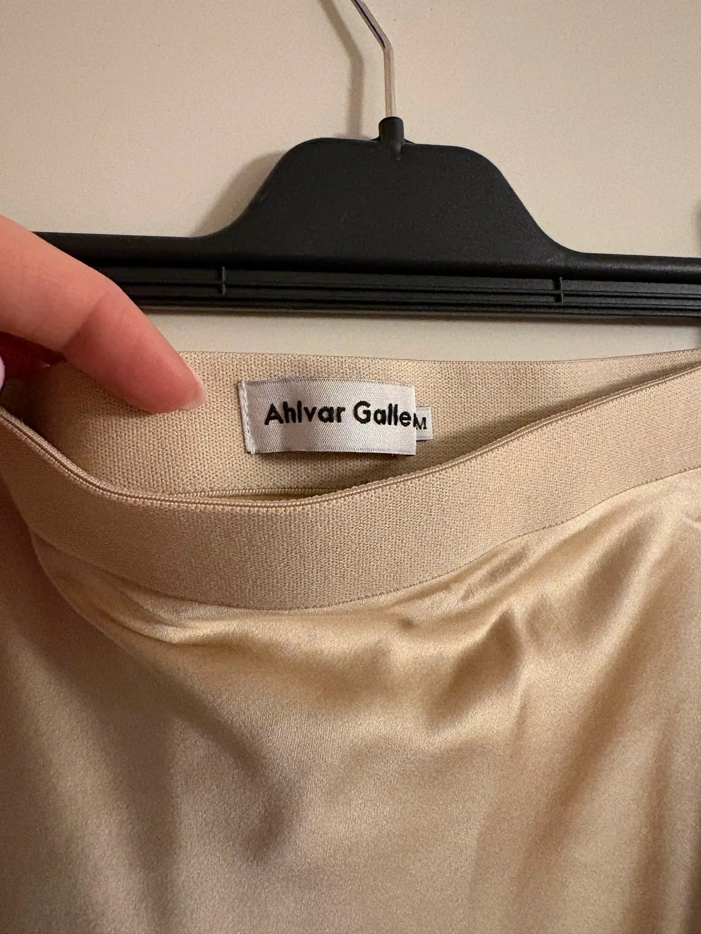 Ahlvar Gallery Skirt