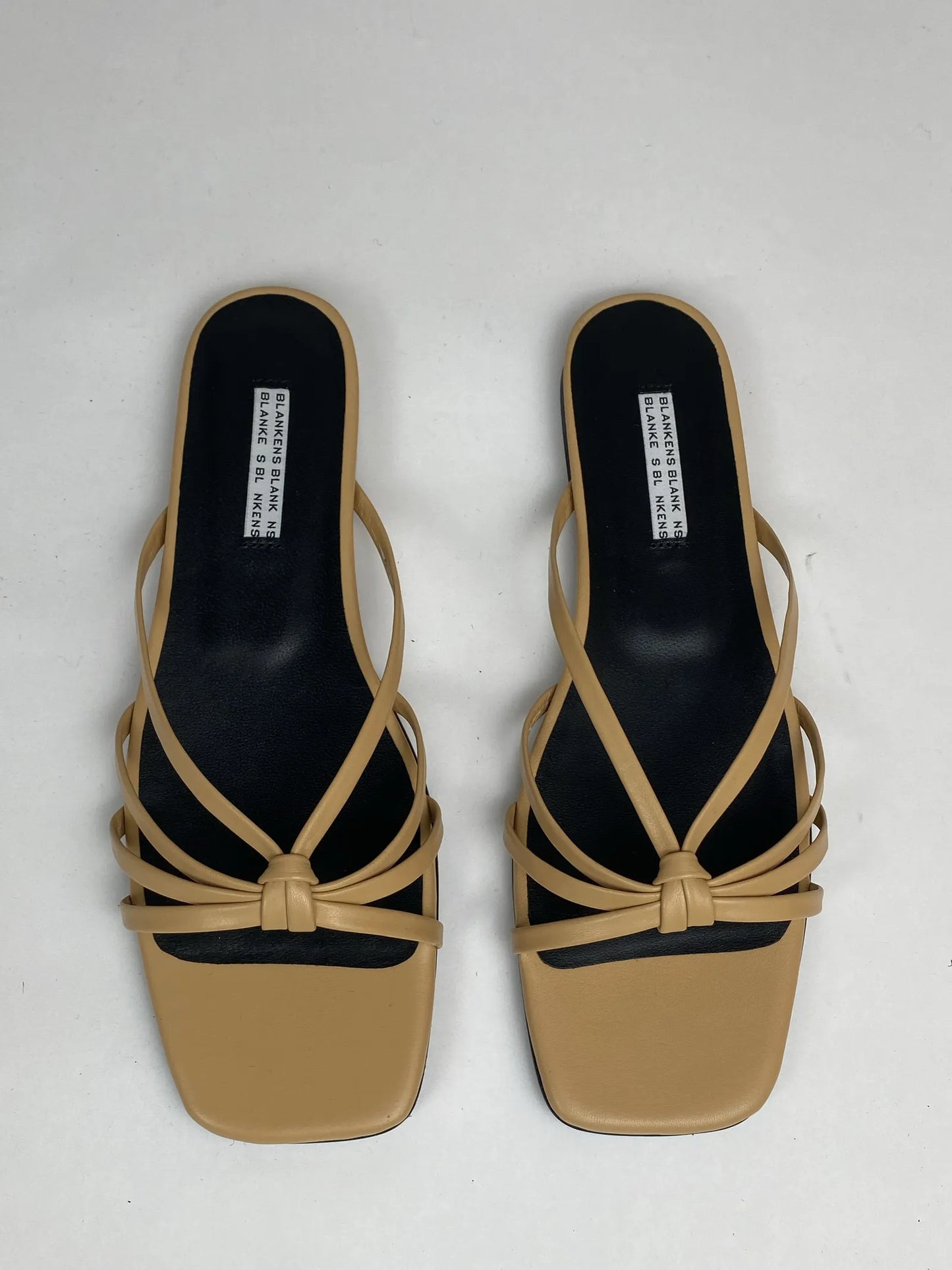 Blankens The Jennie Flat Beige Sandals