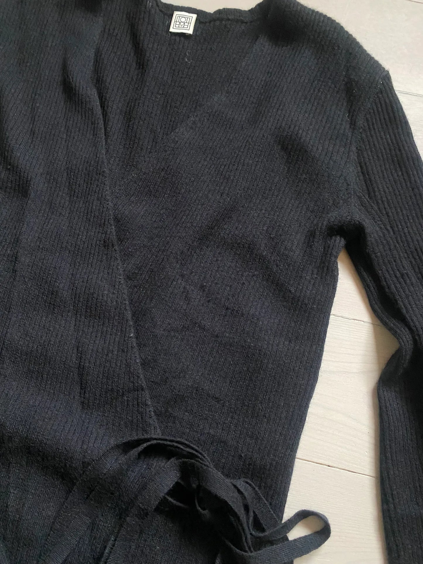 Toteme Cashmere Wrap Knit Sweater