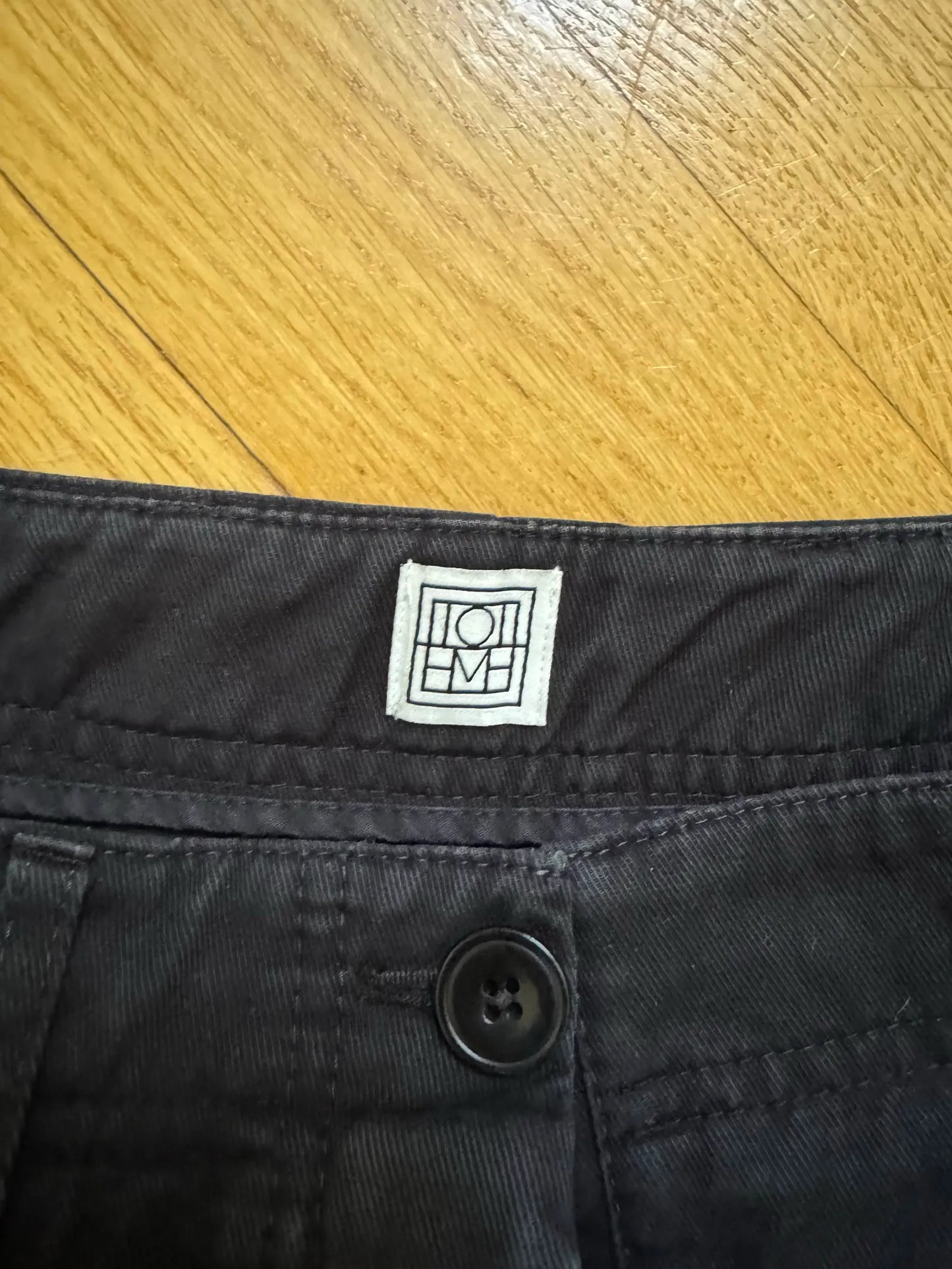 Toteme Relaxed Cotton Black Trousers
