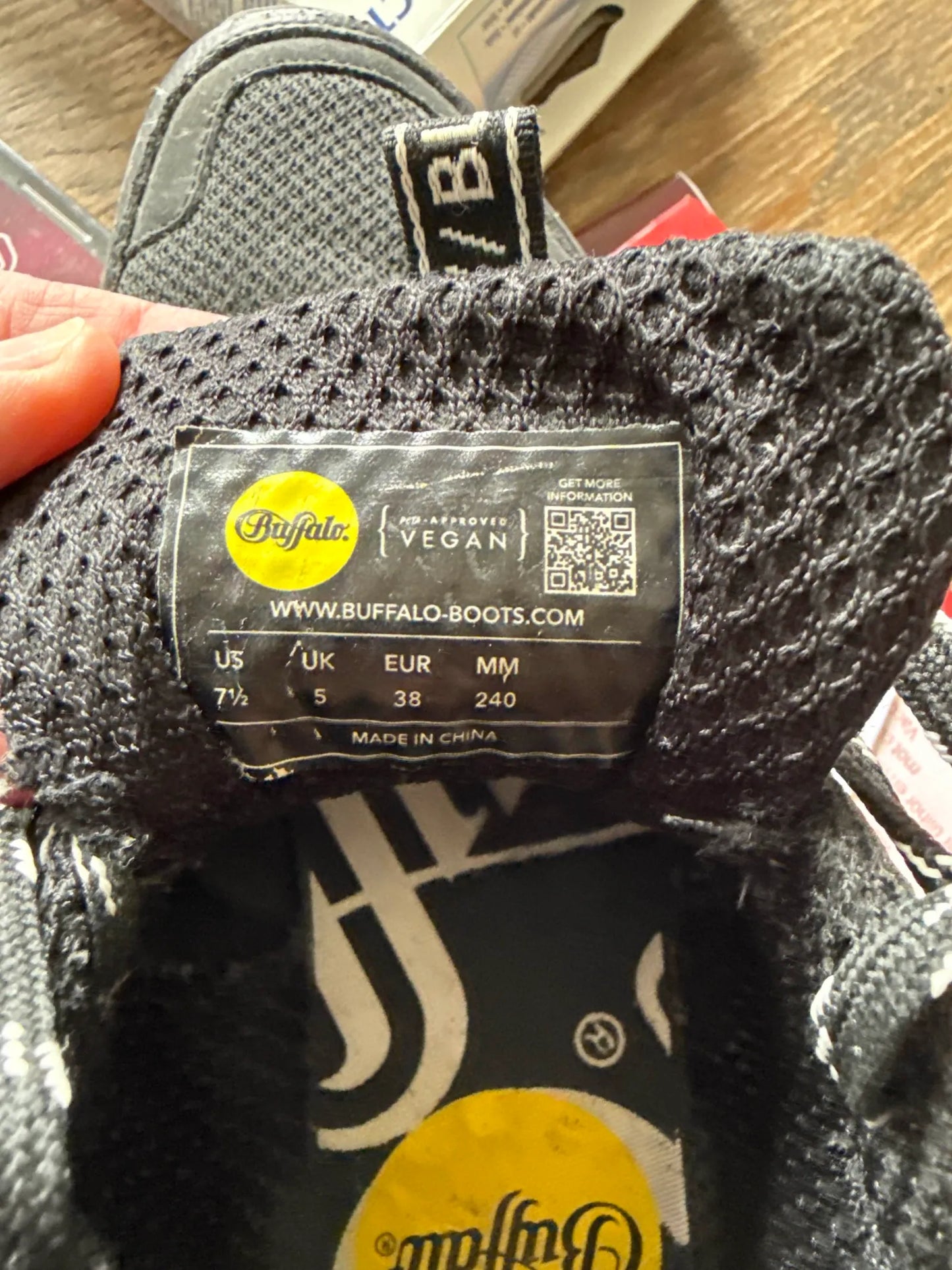 Buffalo Sneakers