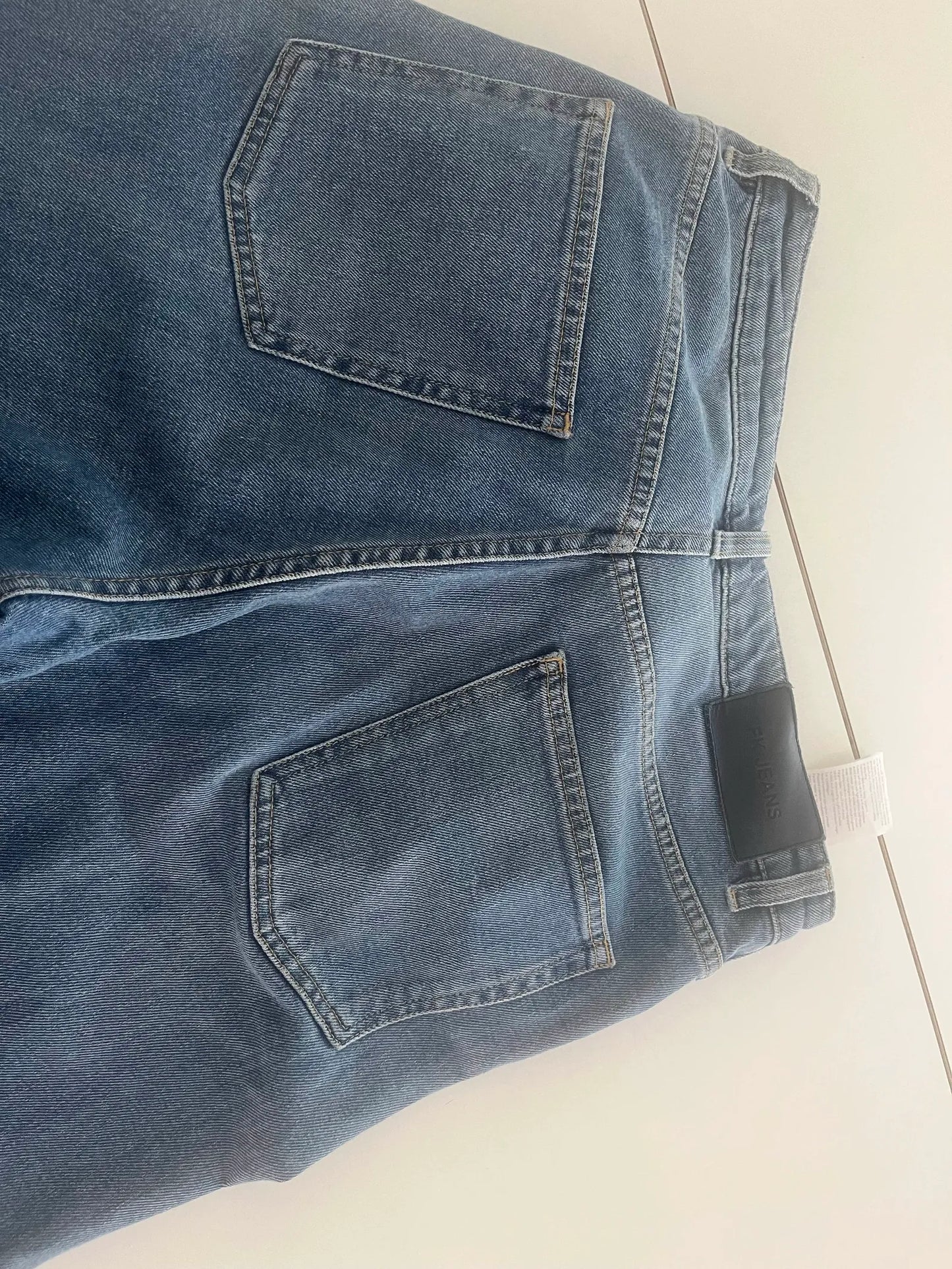 Filippa K Vicky Washed Jeans