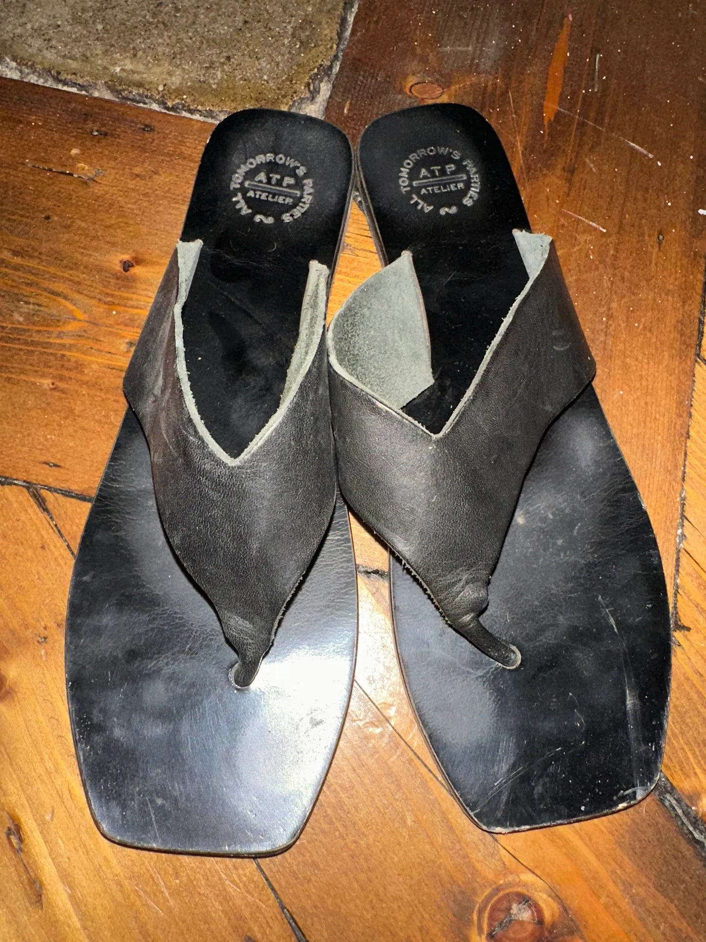 ATP Atelier Flip-flops
