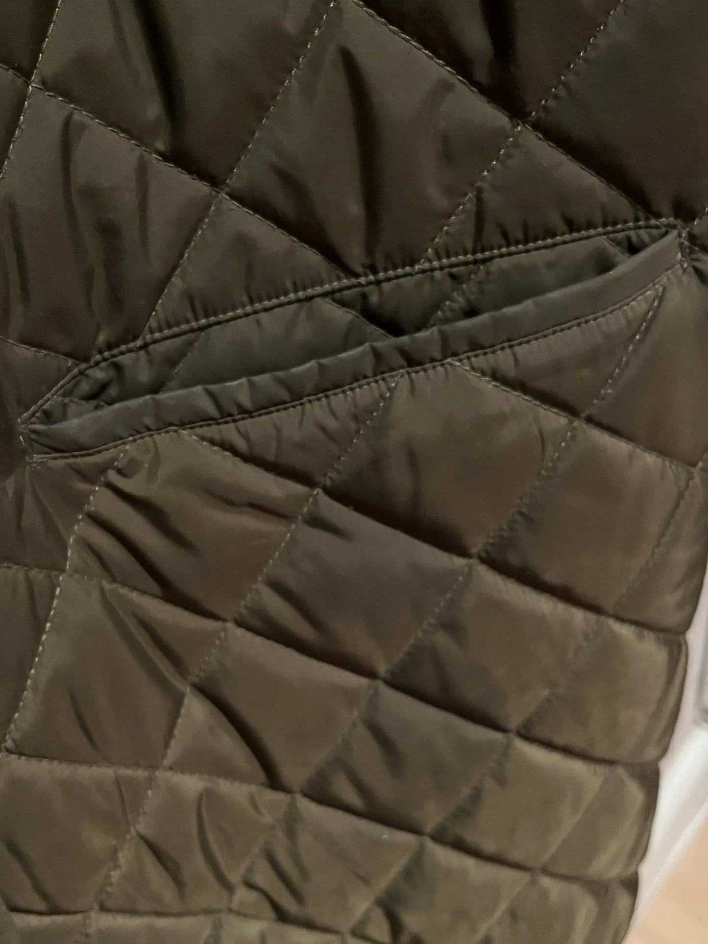 Toteme Signature Quilted In Khaki Coat