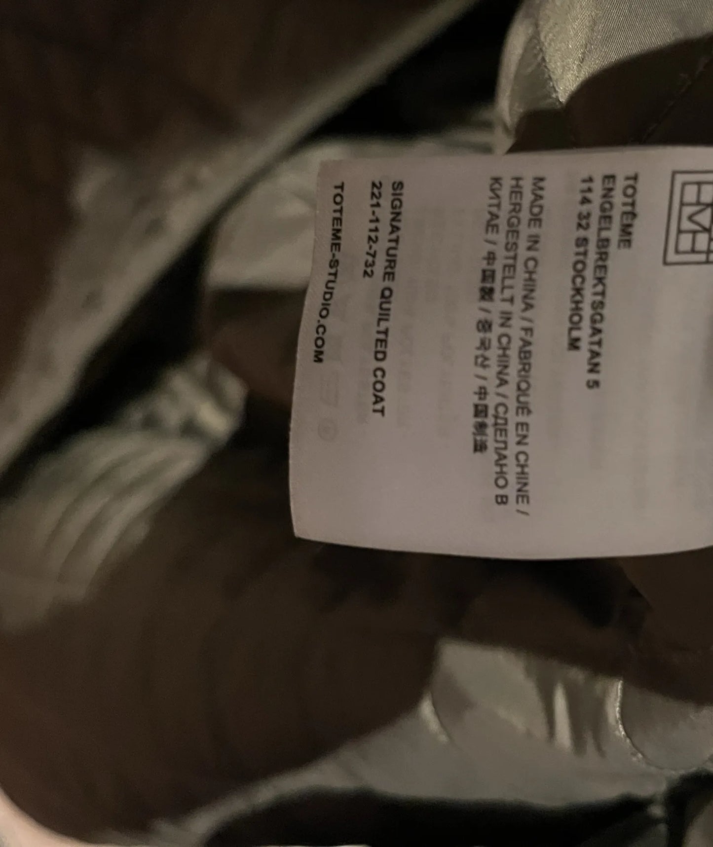 Toteme Signature Quilted In Khaki Coat