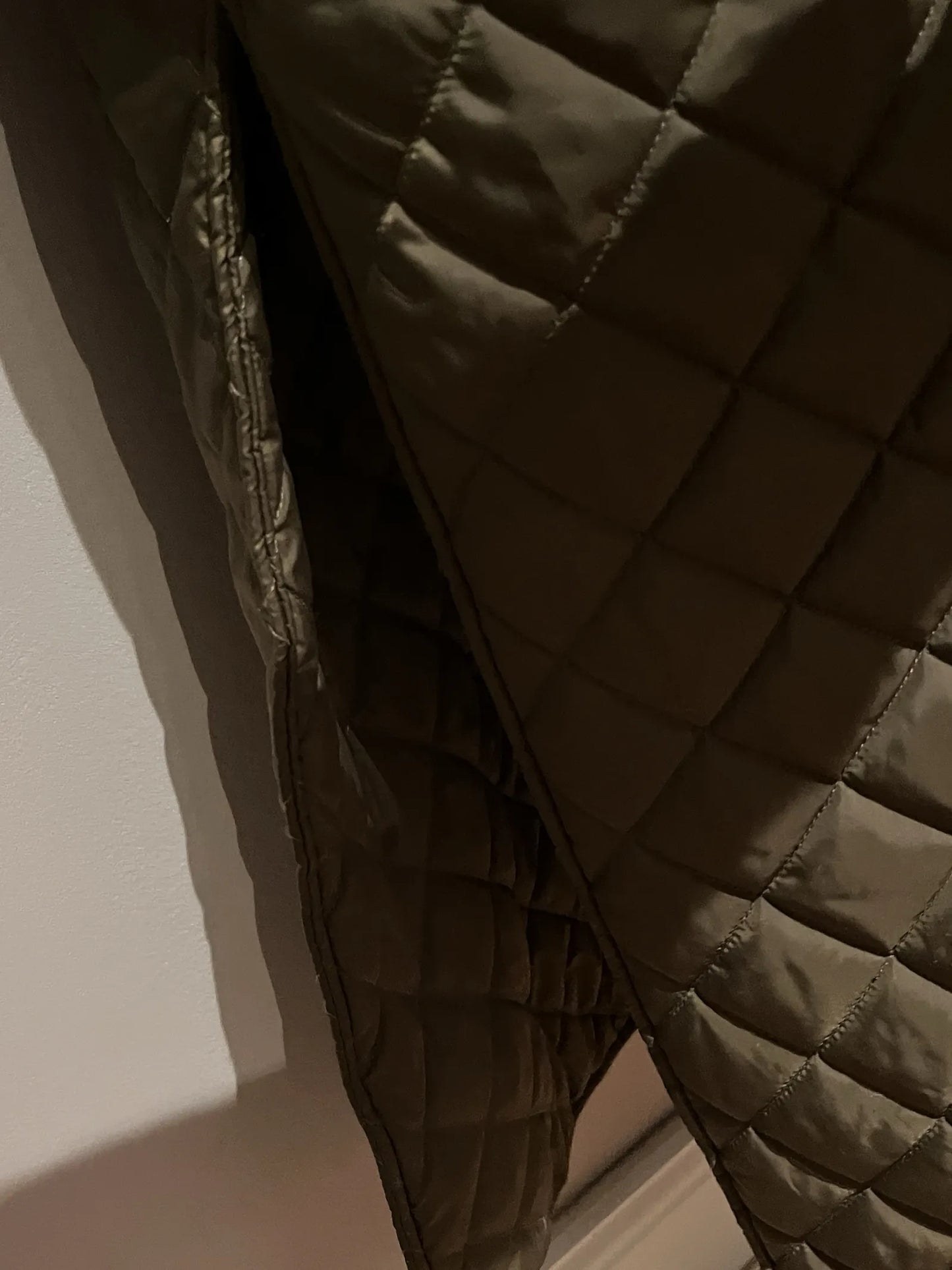 Toteme Signature Quilted In Khaki Coat