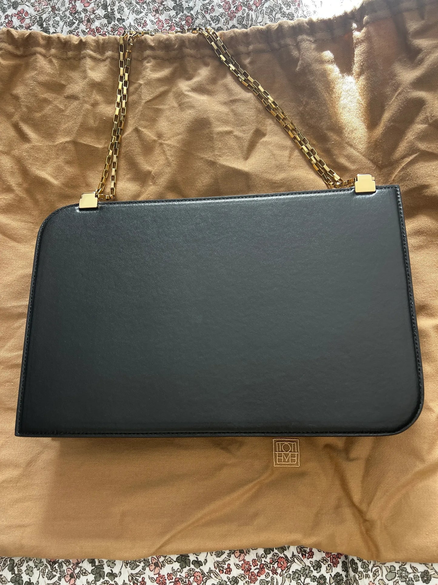 Toteme Schultertasche