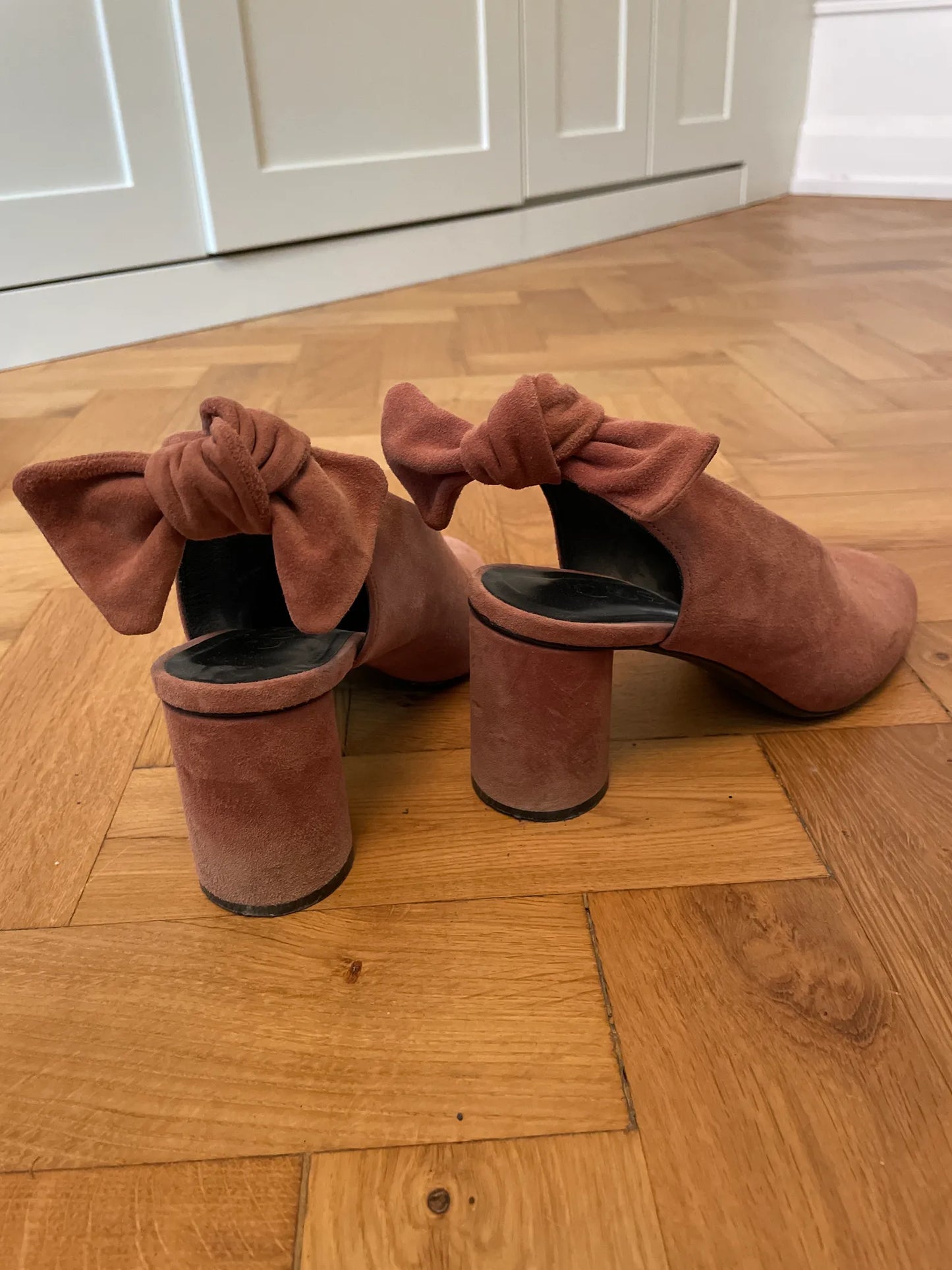Cos Heels