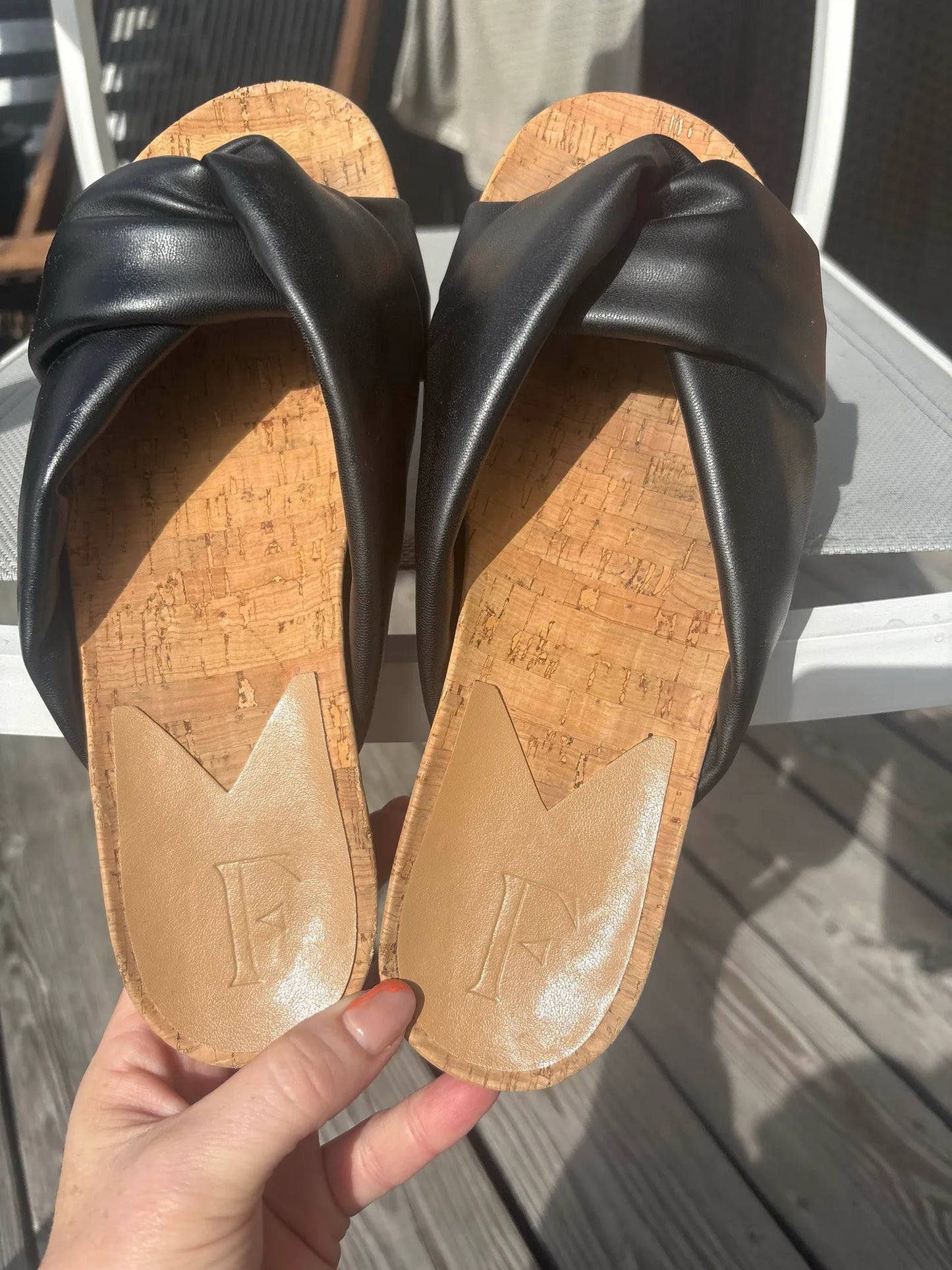 Flattered Lou Vegan Material Black Sandals
