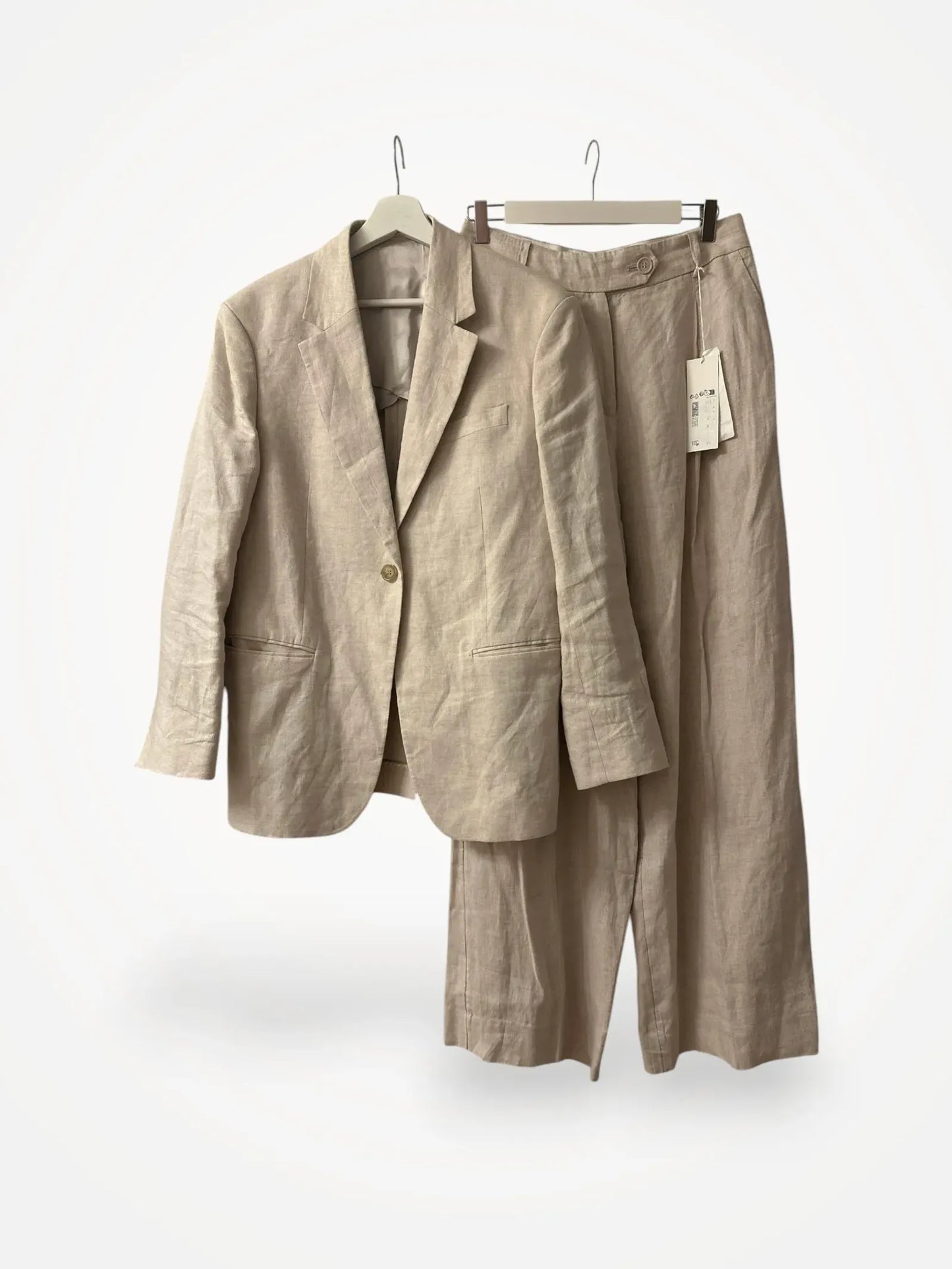 Arket Suit