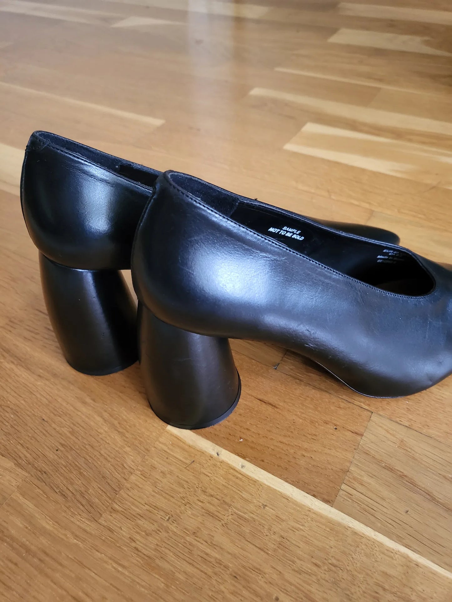 & Other Stories Heels
