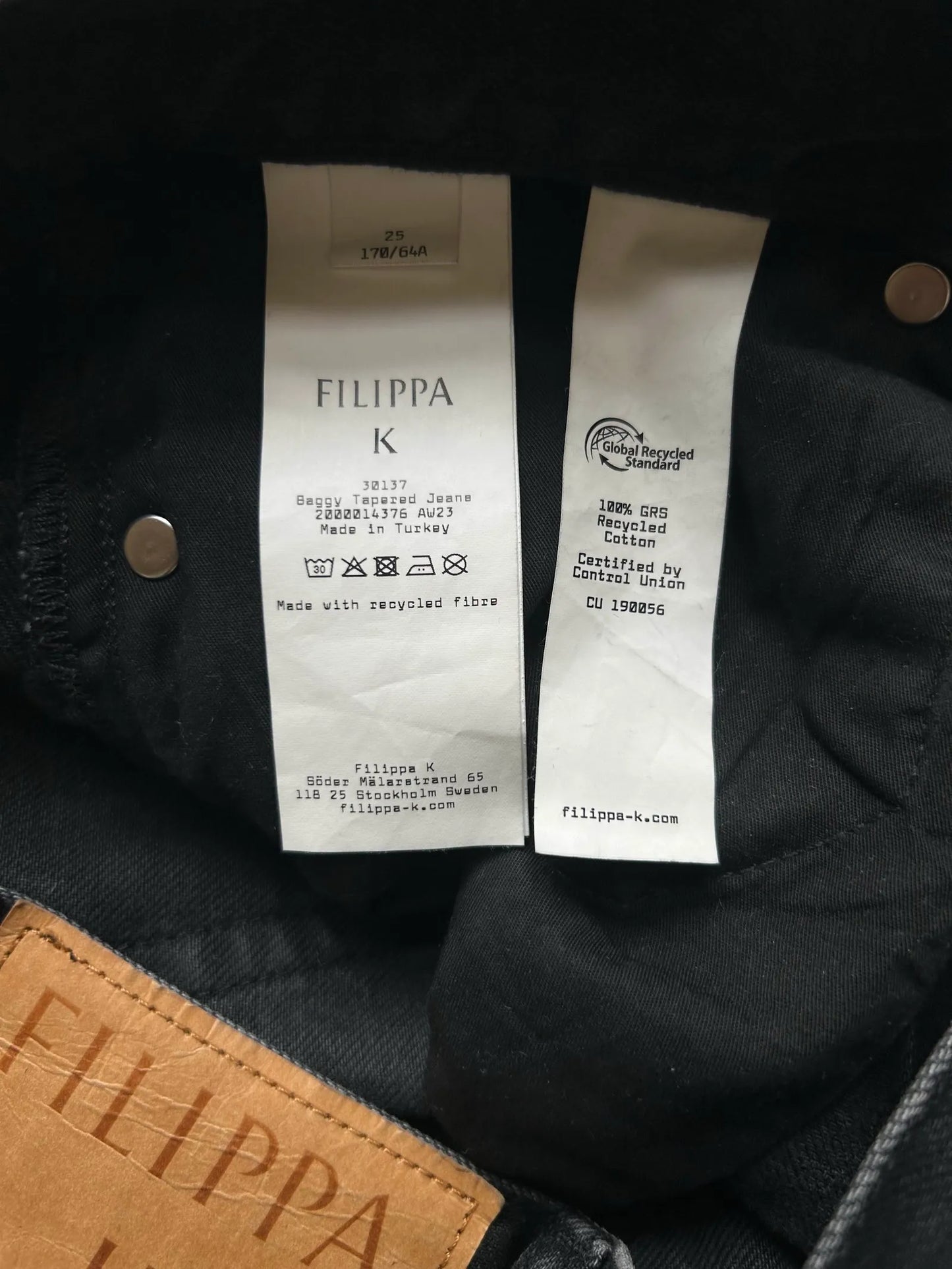 Filippa K Baggy Tapered Jeans