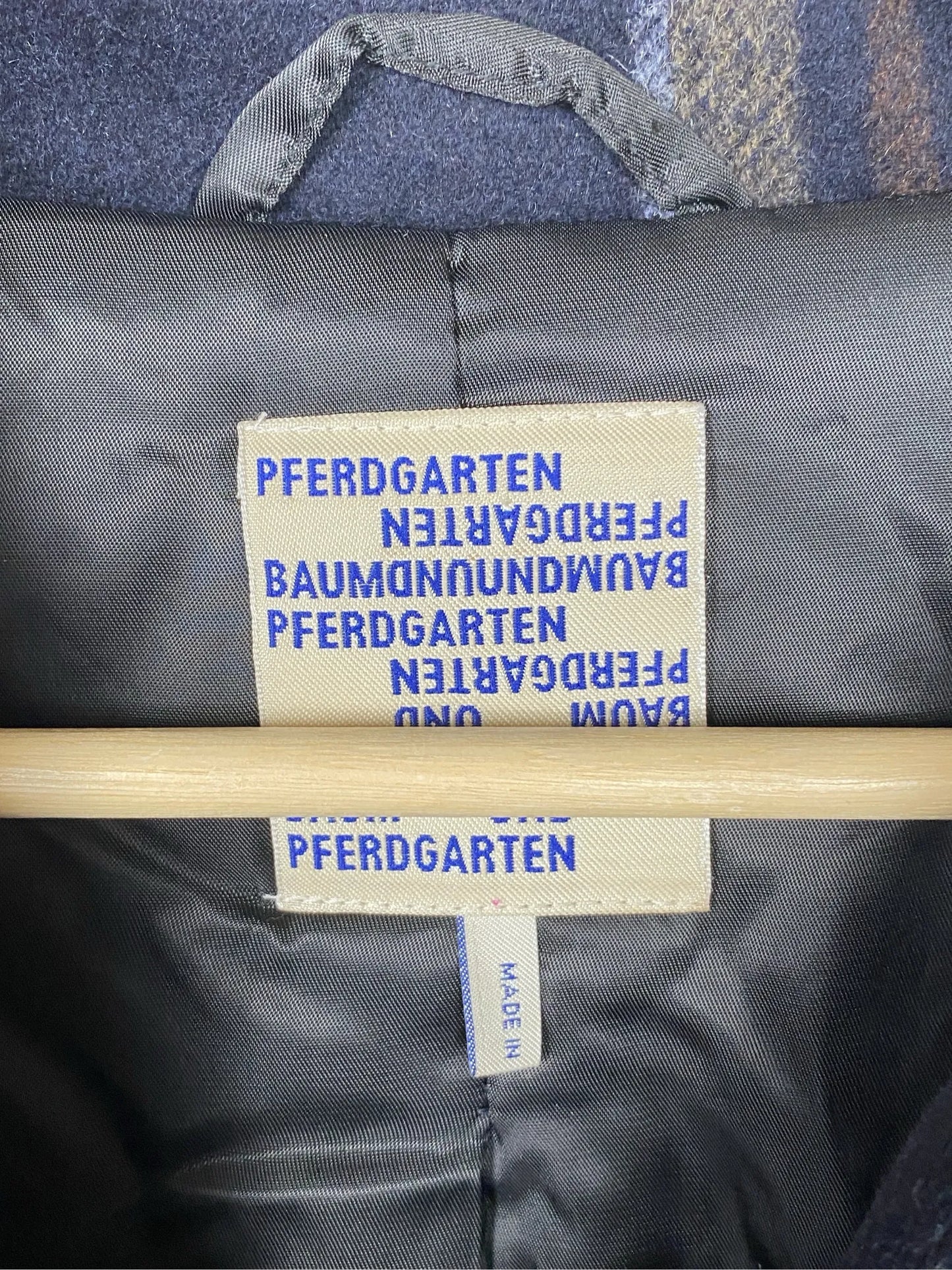 Baum und Pferdgarten Coat