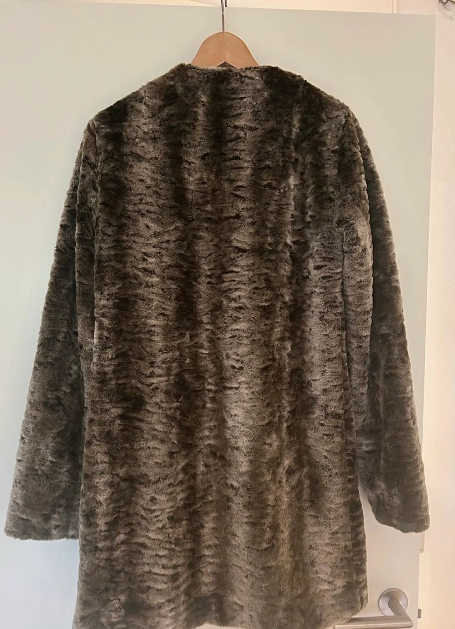 Gestuz Fejkpälskappa Fur jacket