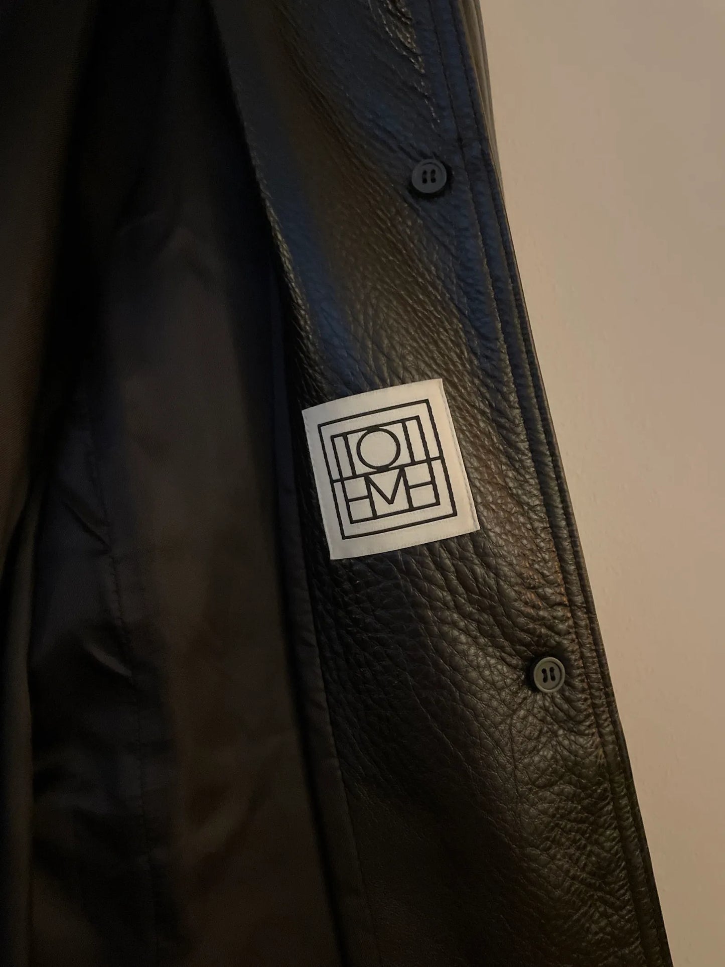 Toteme Raglan-sleeve Leather Coat