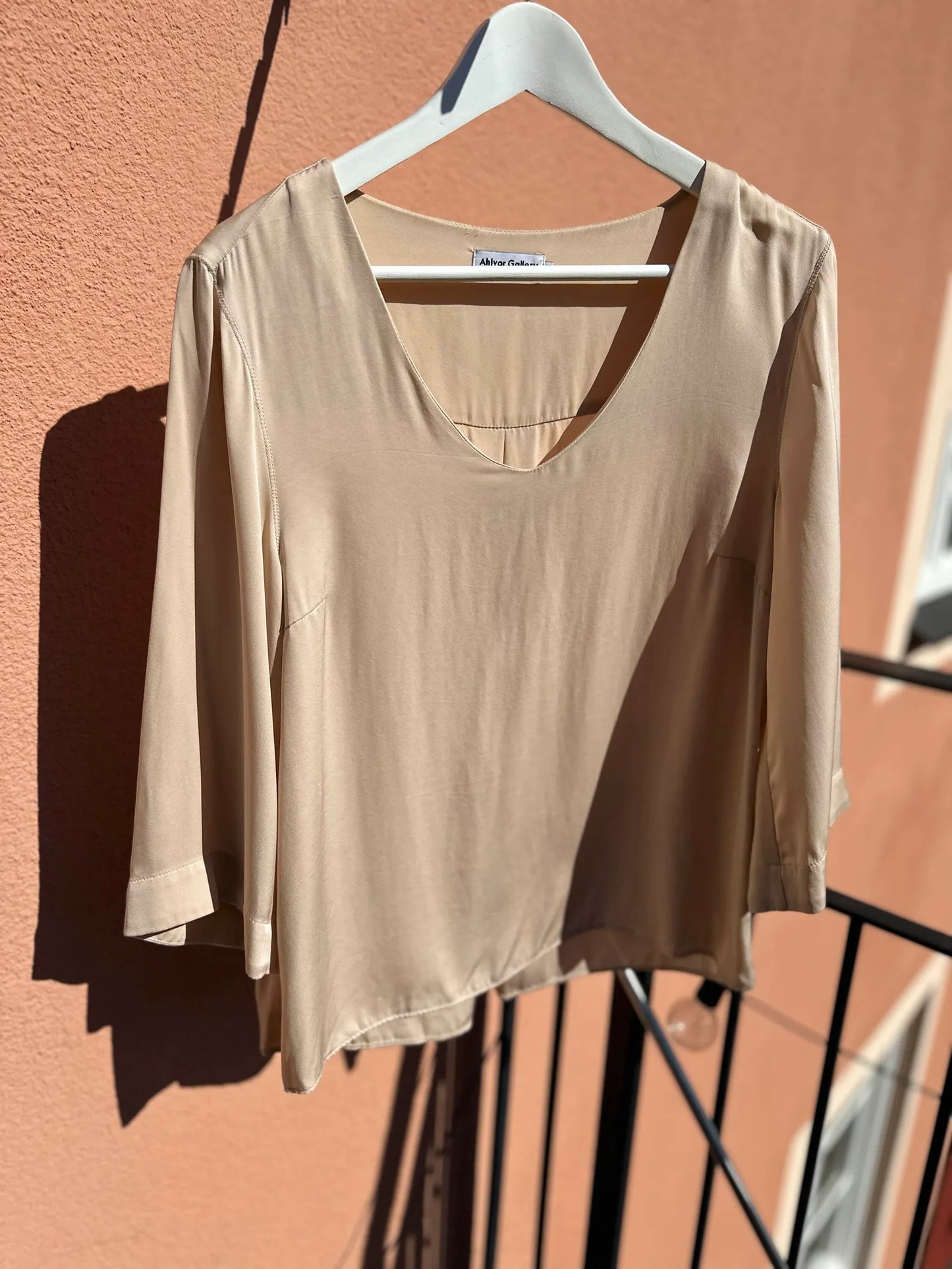 Ahlvar Gallery Blouse