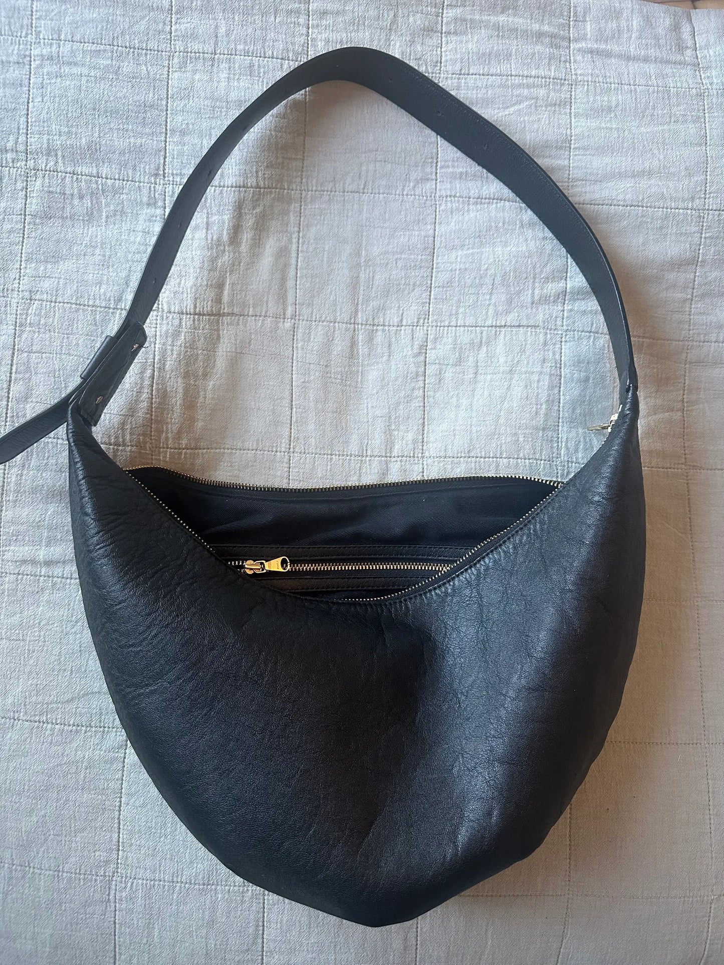 Arket Shoulder bag