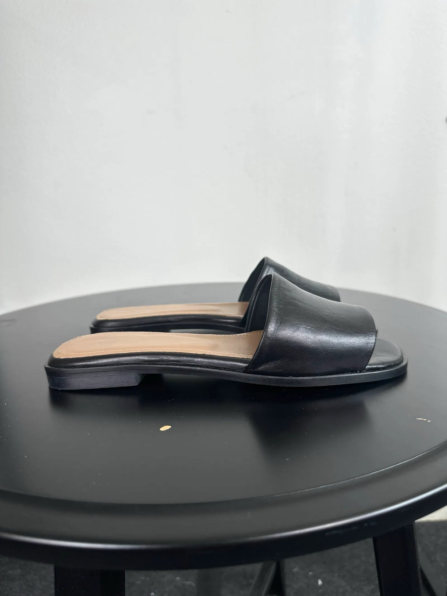 Flattered Mouna Leather Black Sandalen