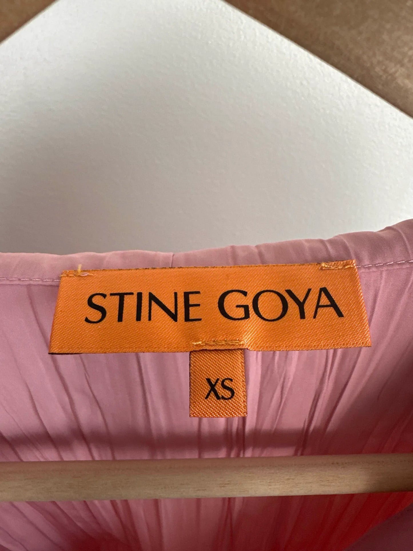 Stine Goya Balloon Sleeve Tie Top Blouse