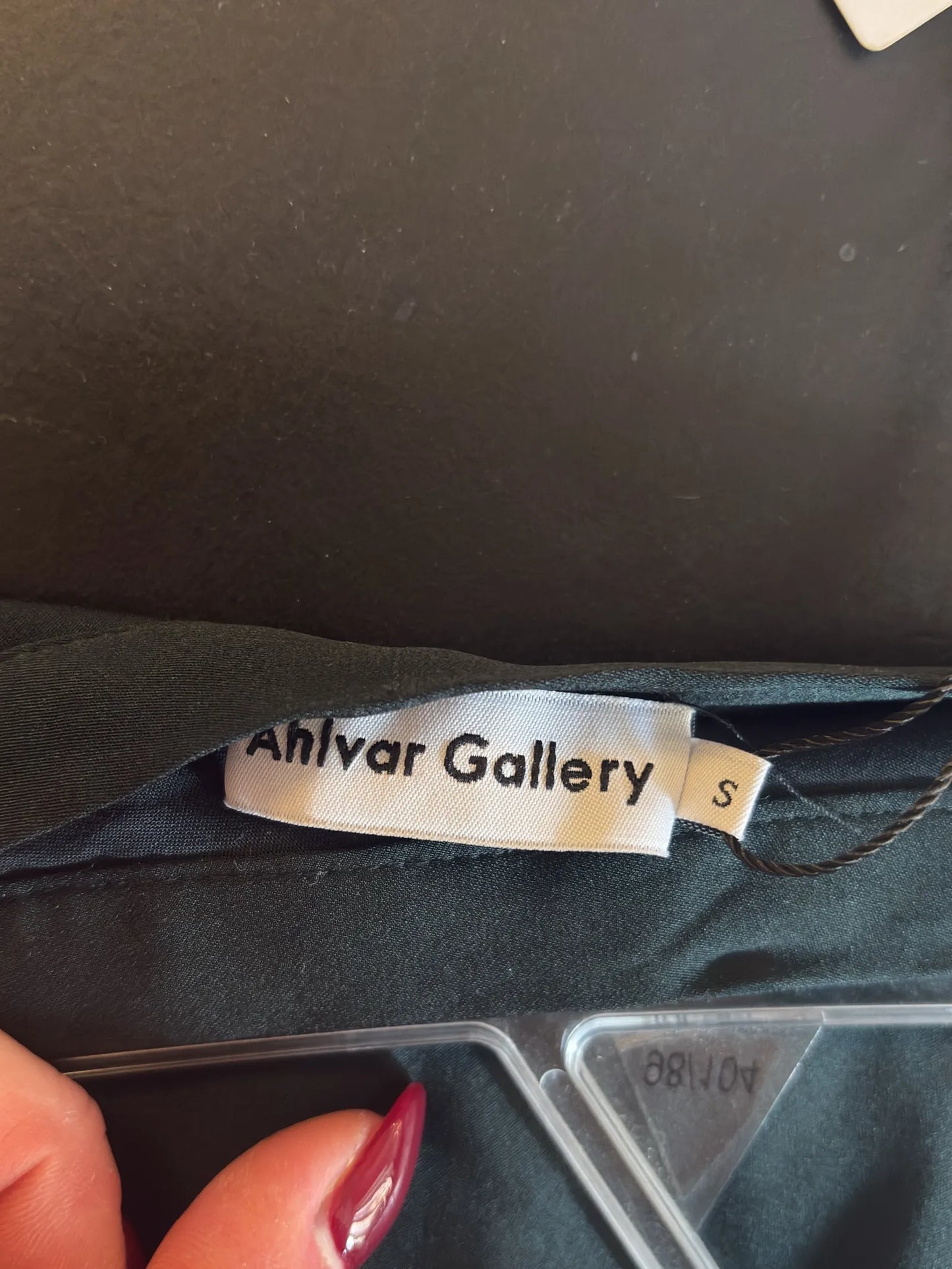 Ahlvar Gallery Skirt