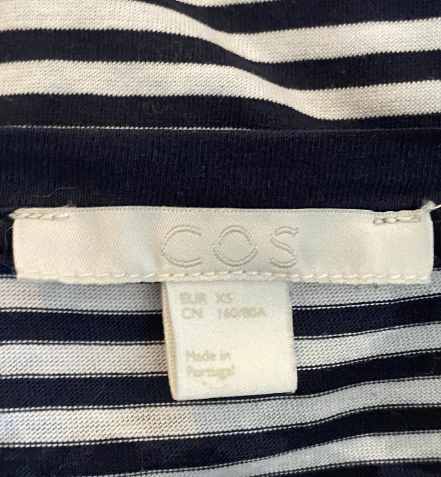 Cos T-Shirt