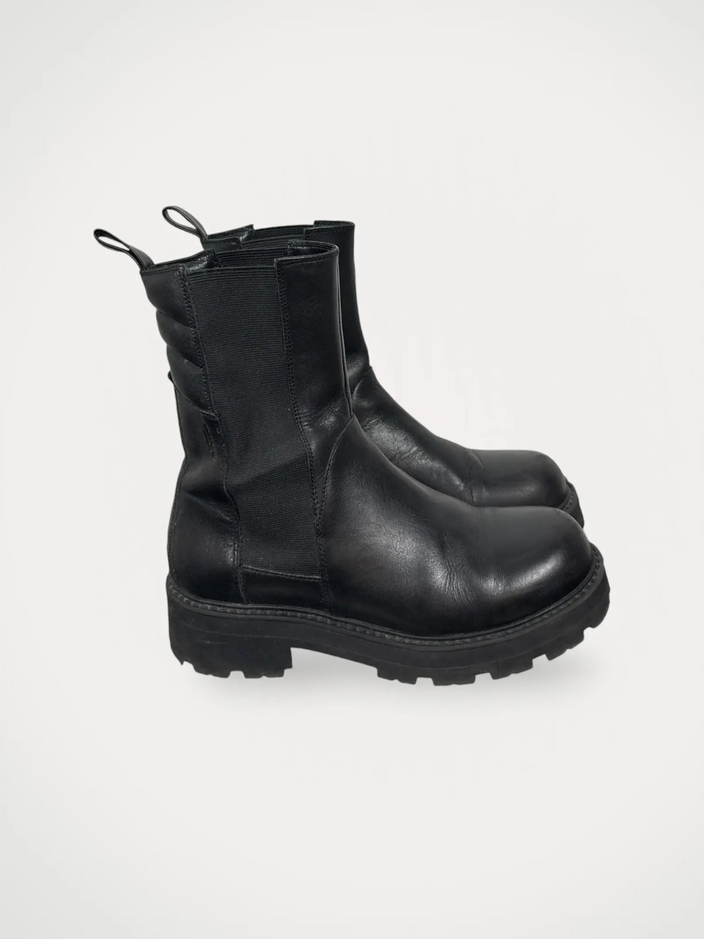 Vagabond Boots