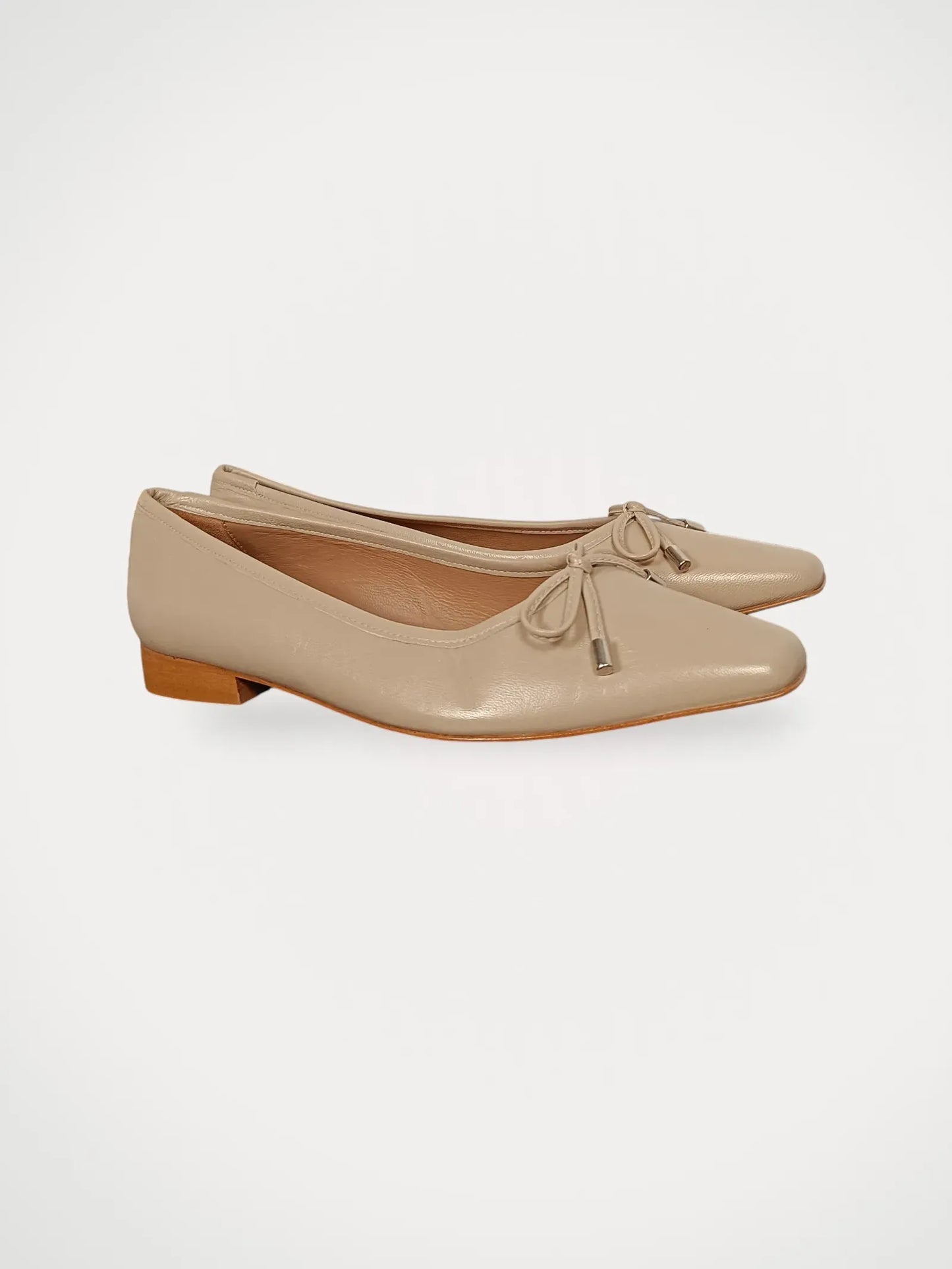 Flattered Ballet flats