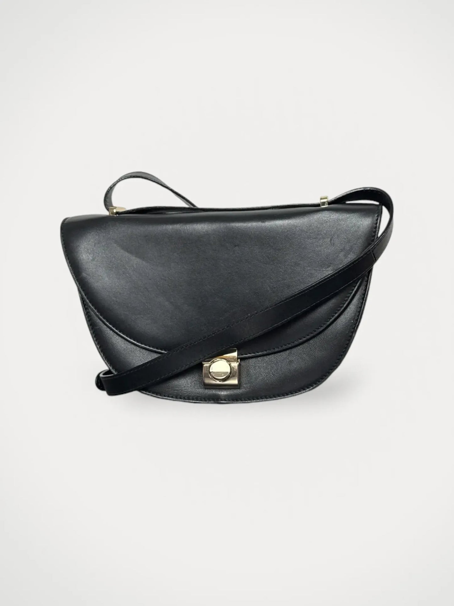 Flattered Shoulder bag