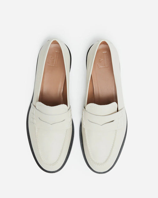 Flattered Slipper