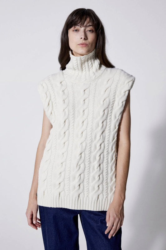 Dagmar Clare Vest