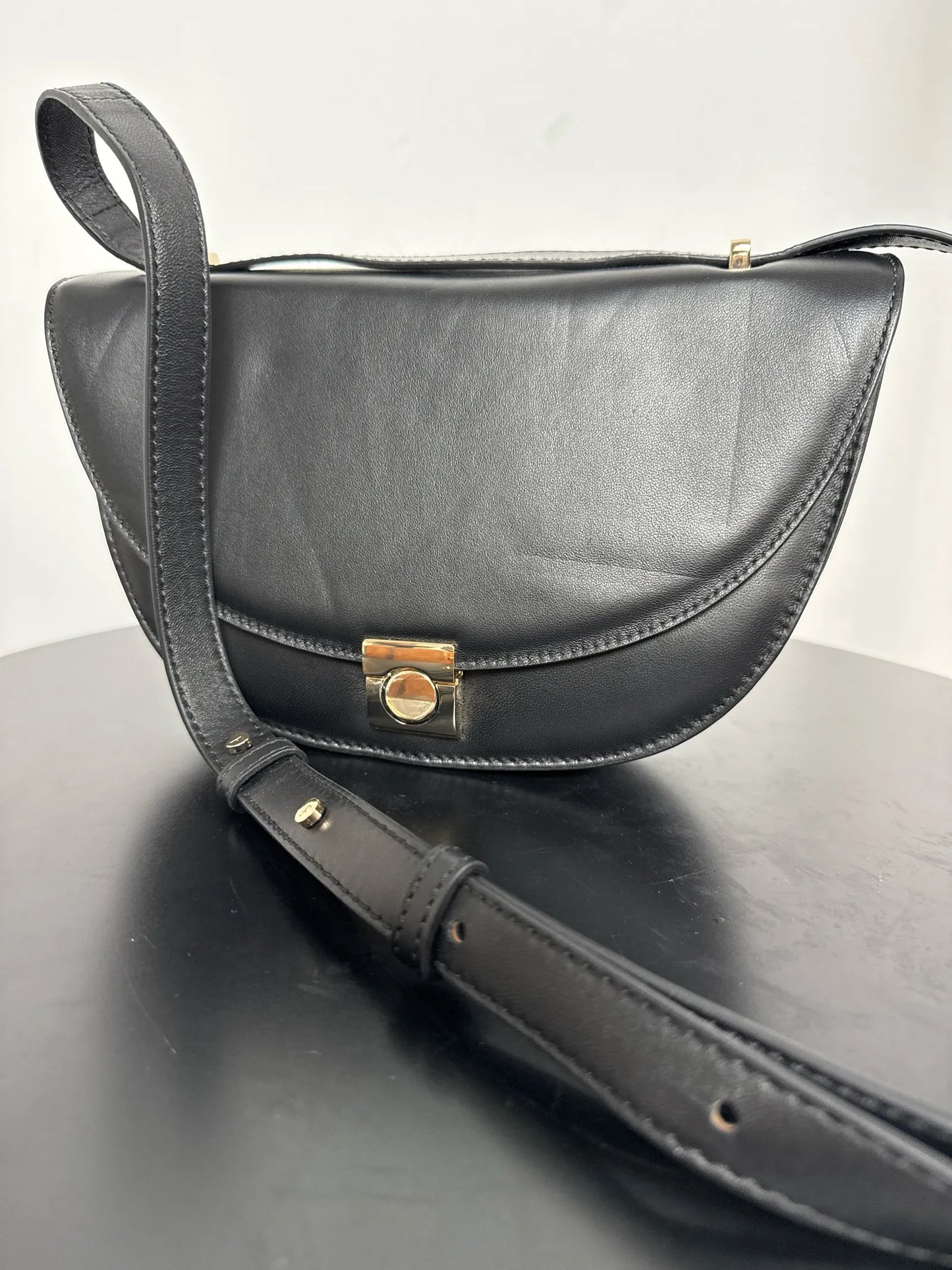 Flattered Shoulder bag