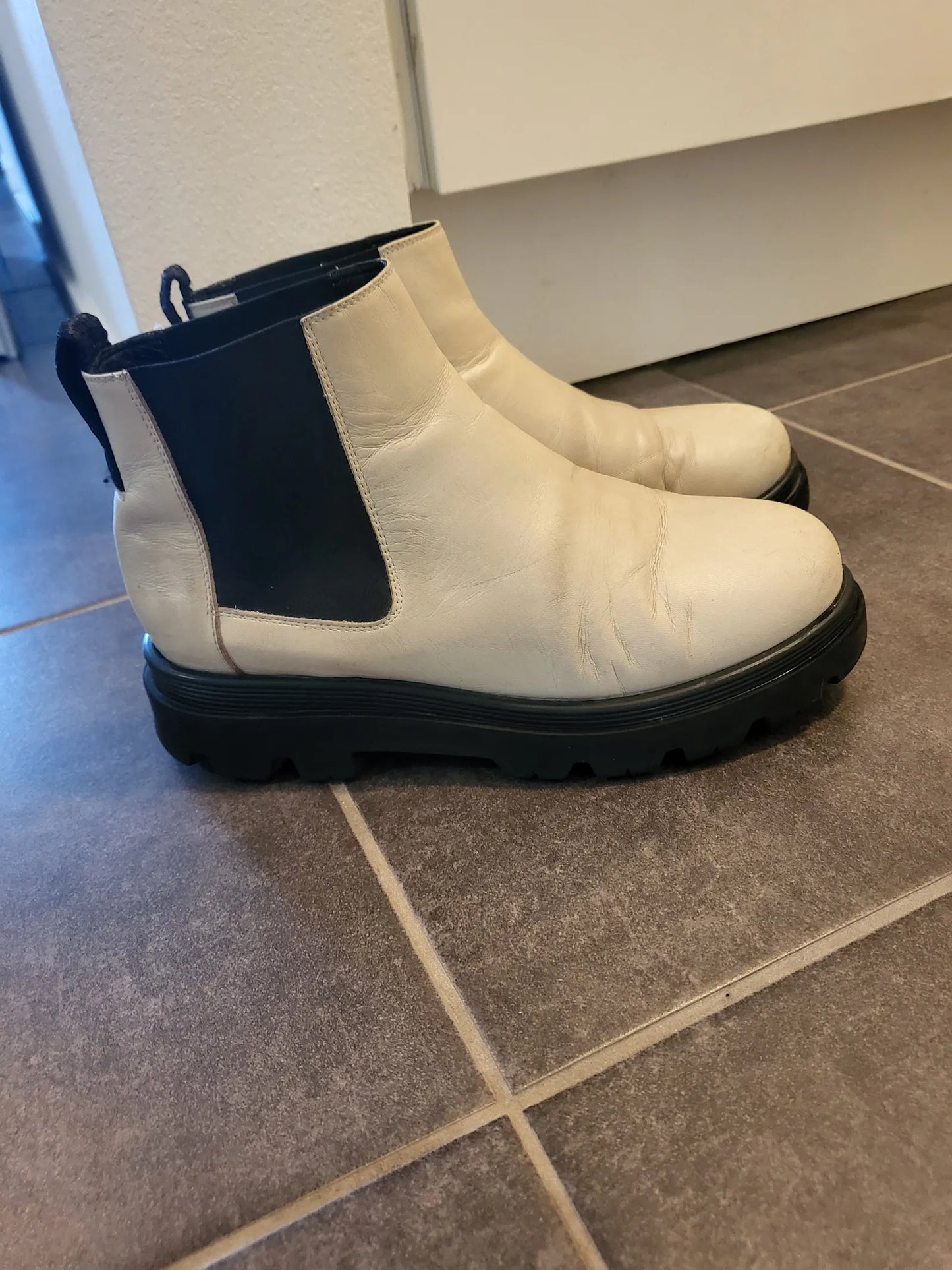 Flattered Lova Leather Creme Stiefel
